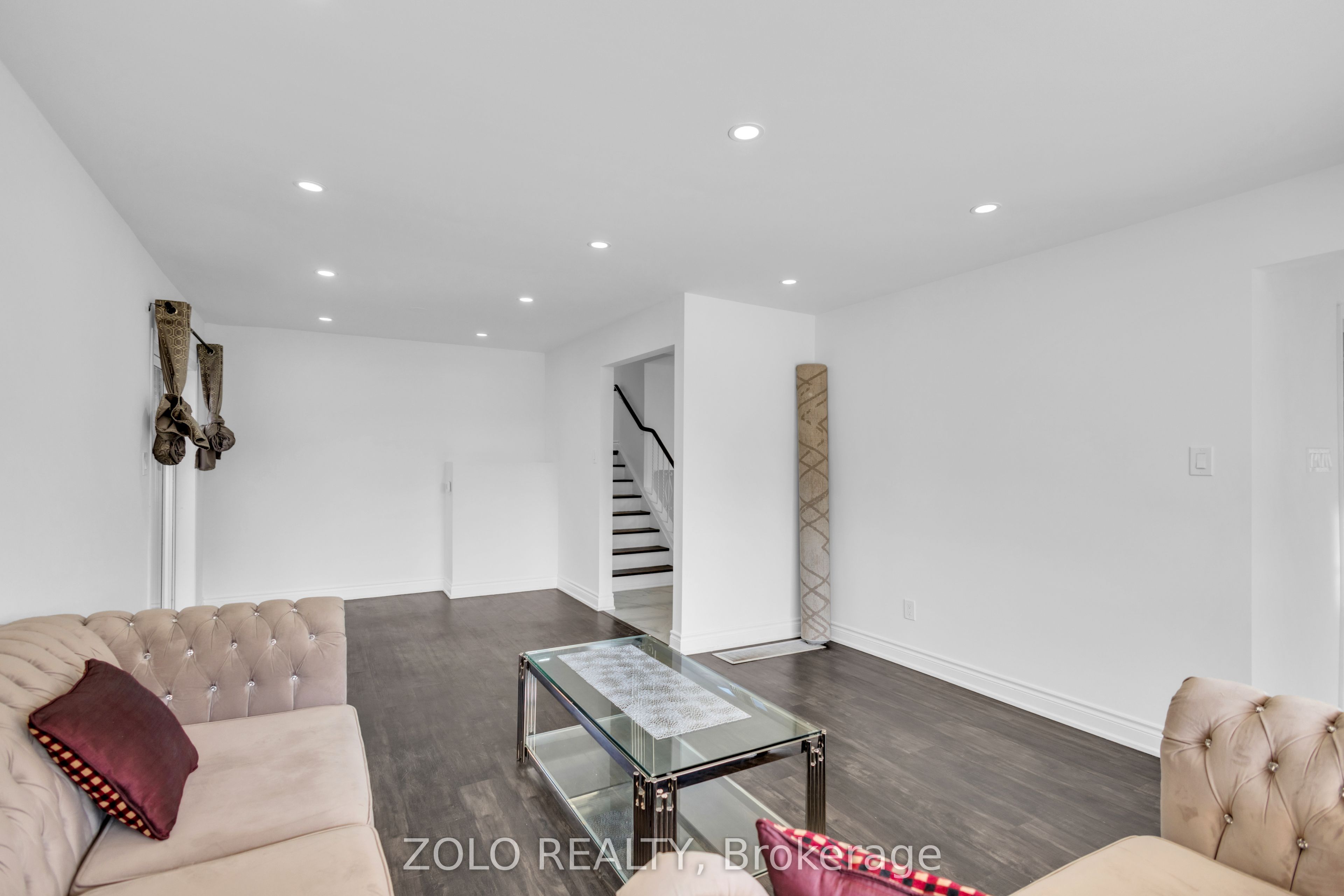 43 Davies Crescent Property Photo 10