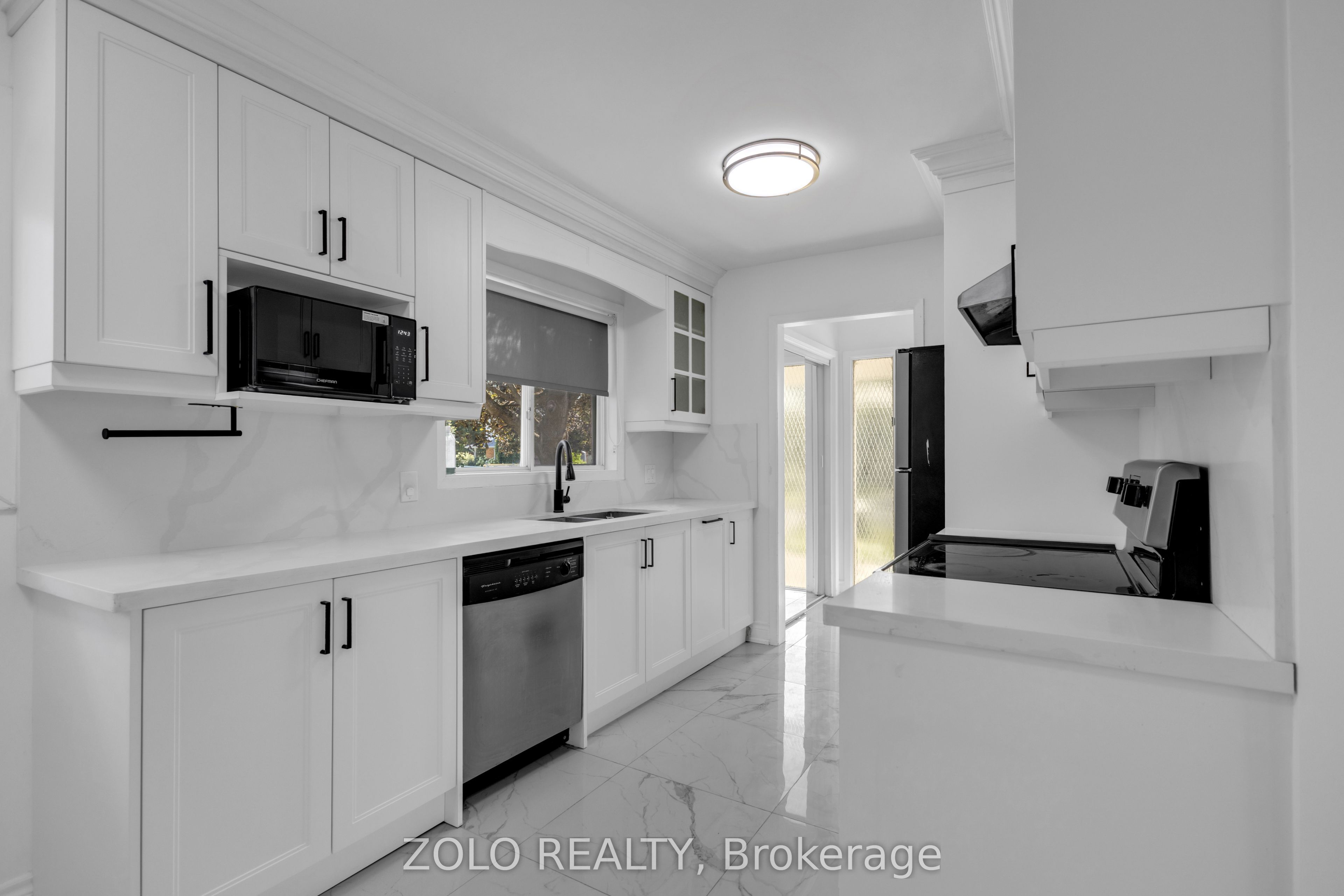 43 Davies Crescent Property Photo 13
