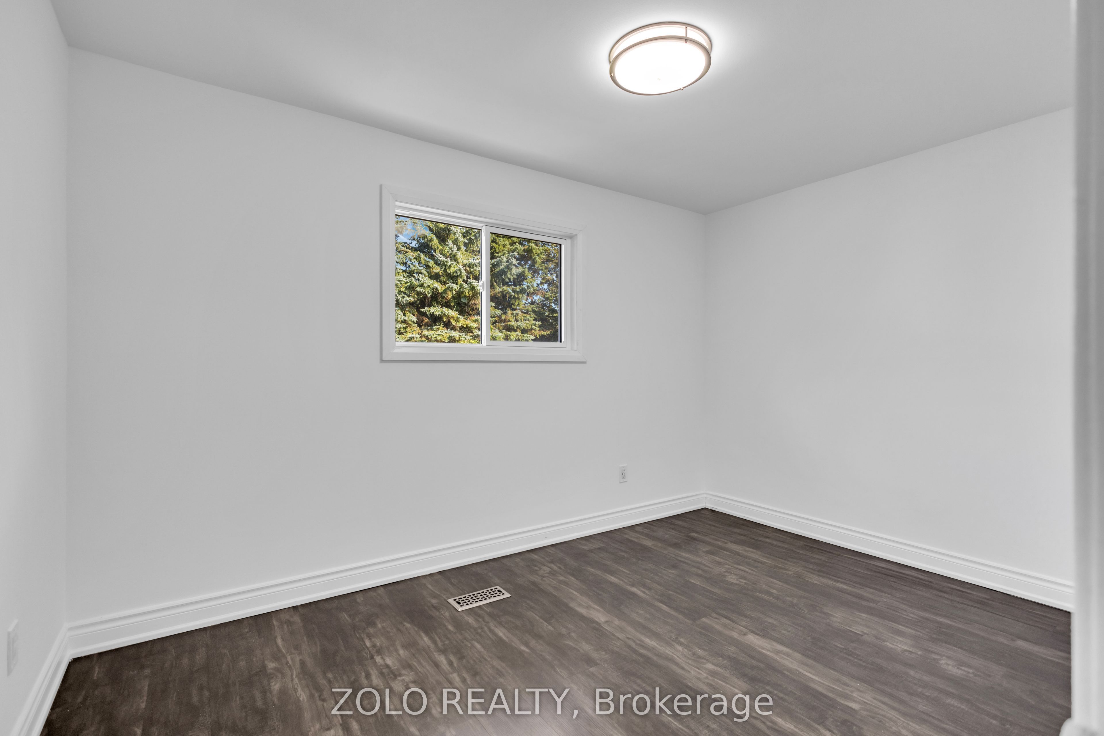 43 Davies Crescent Property Photo 18
