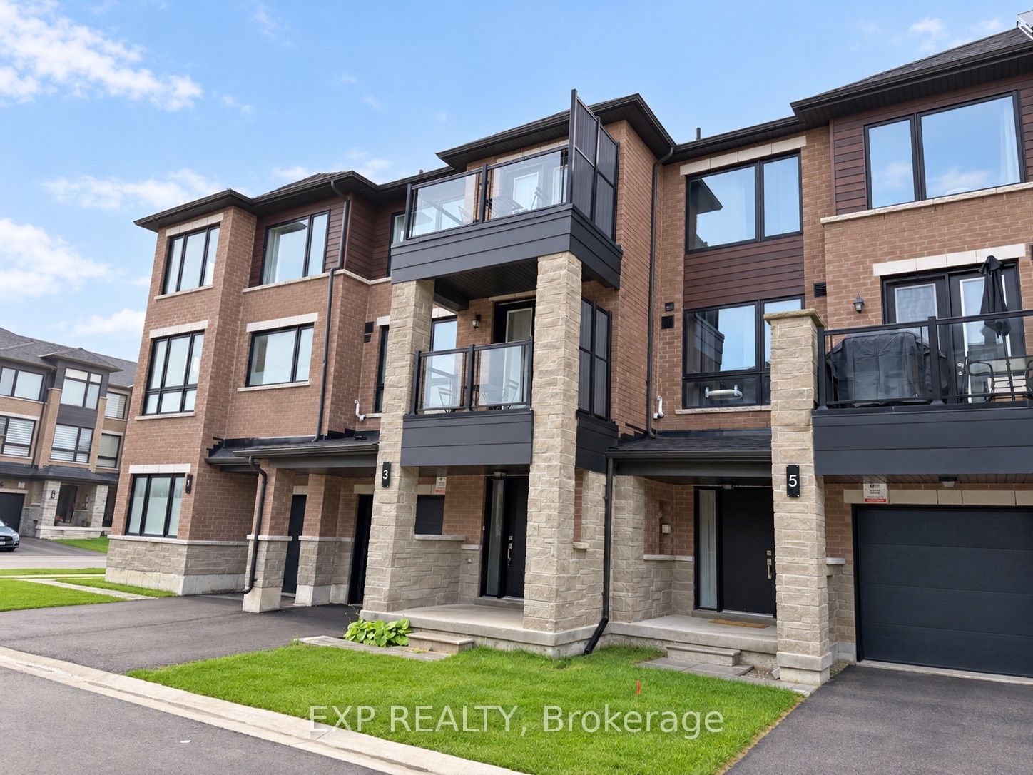 3 Red Maple Lane Property Photo 1