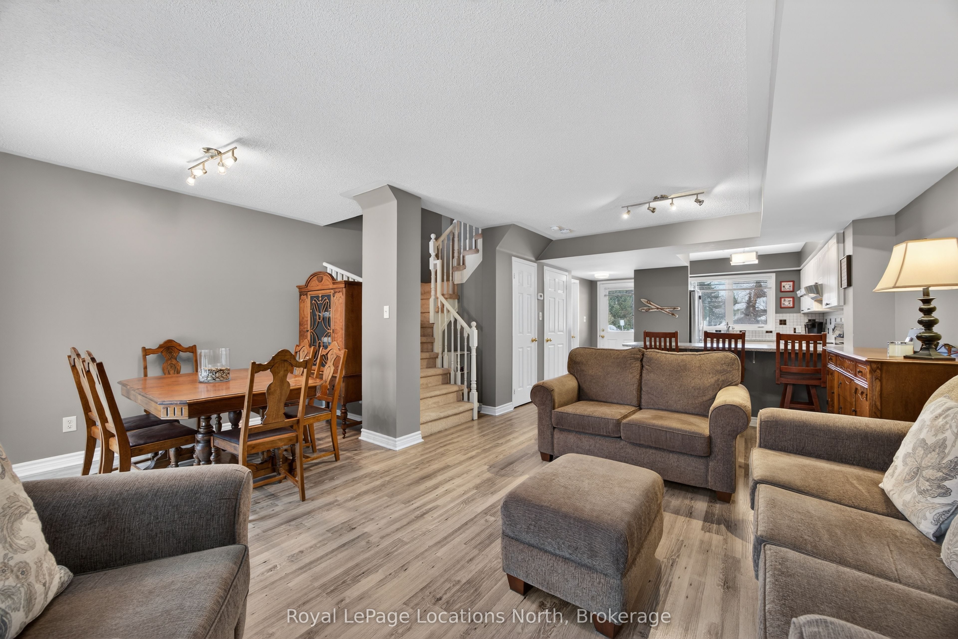 43 Sundial Court Property Photo 12