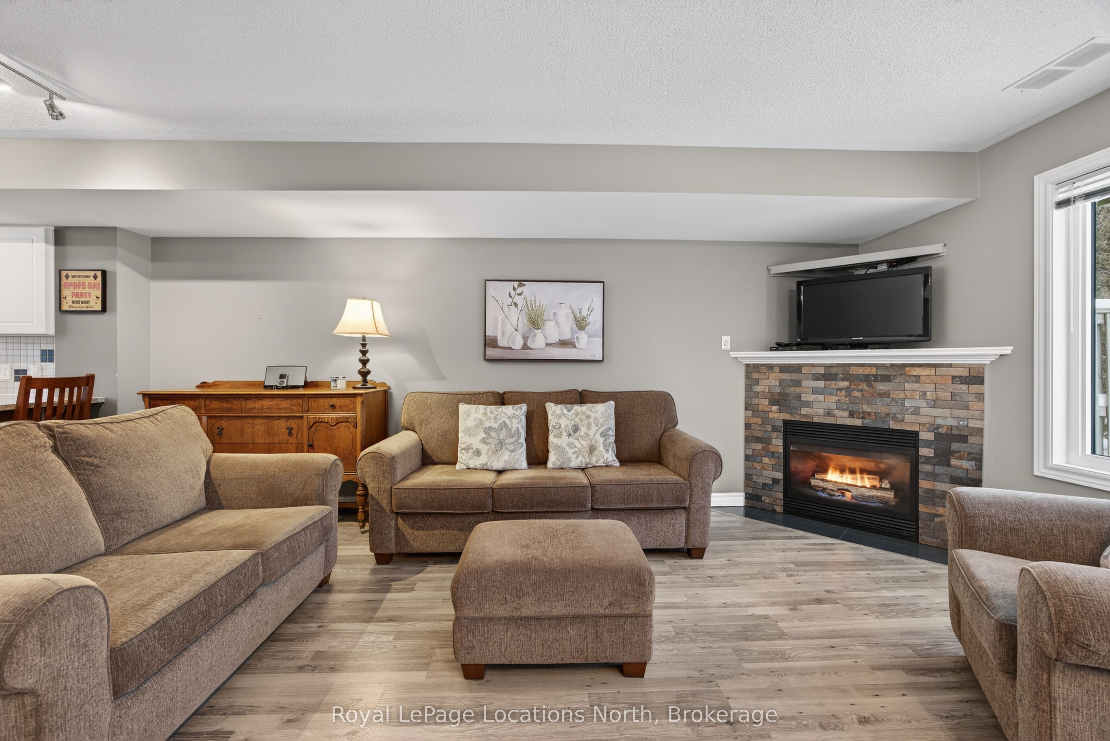 43 Sundial Court Property Photo 13
