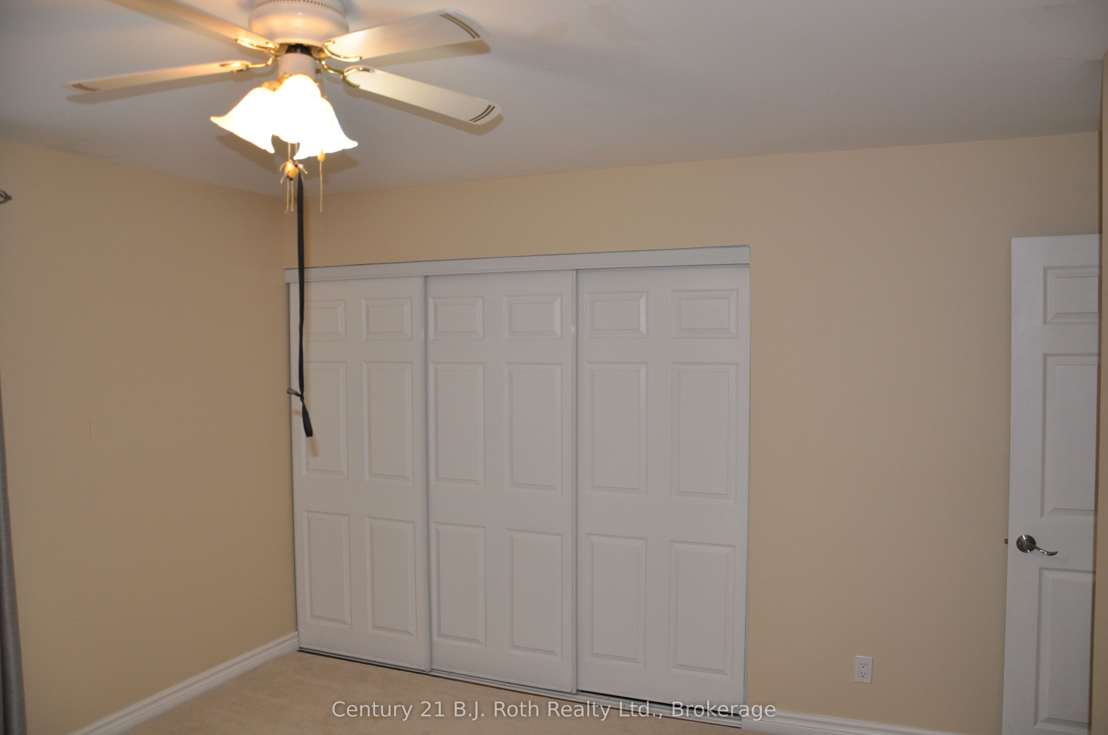 22 Free Drive Property Photo 11