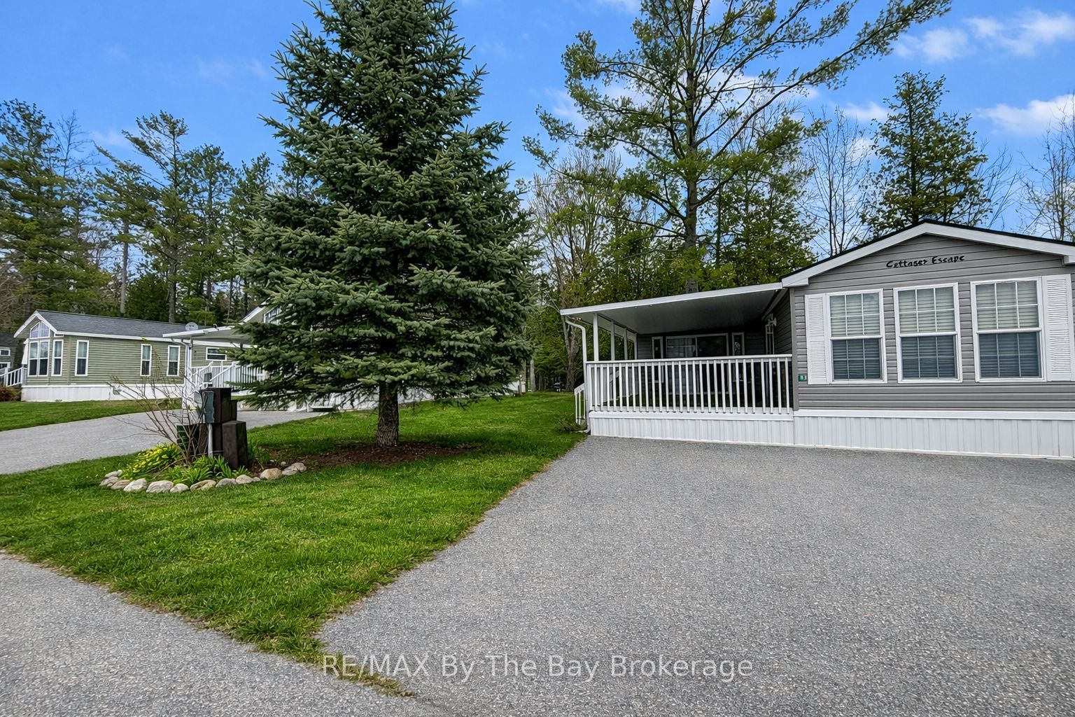 S13764808 Property Photo 1
