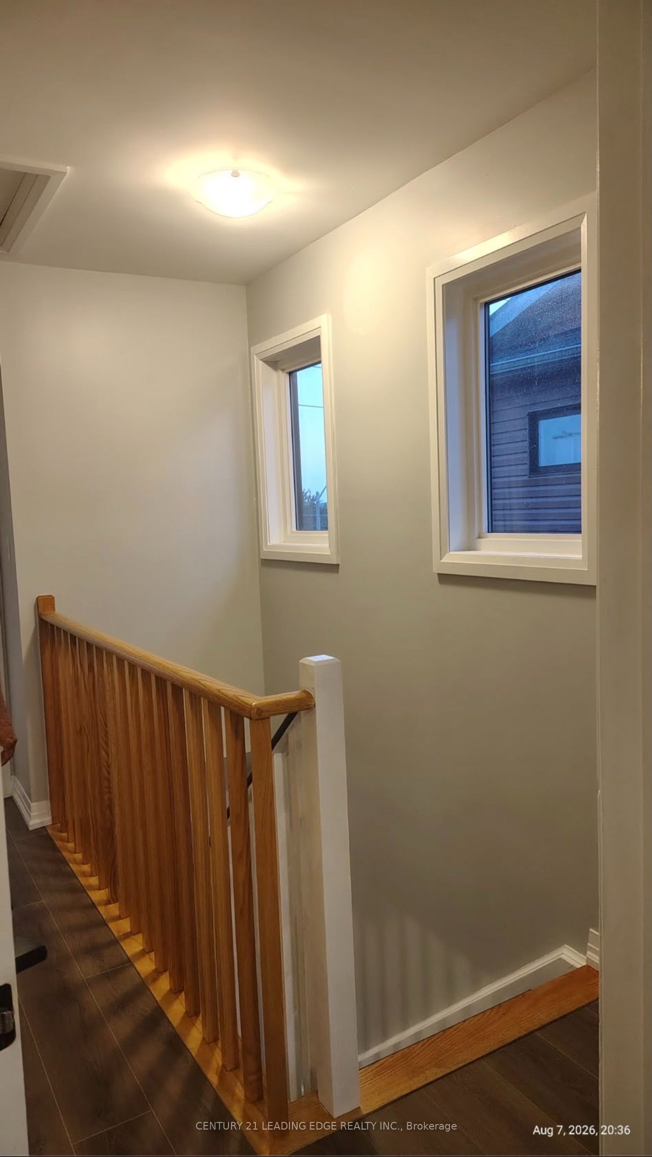 109 Fairlane Avenue S Property Photo 8