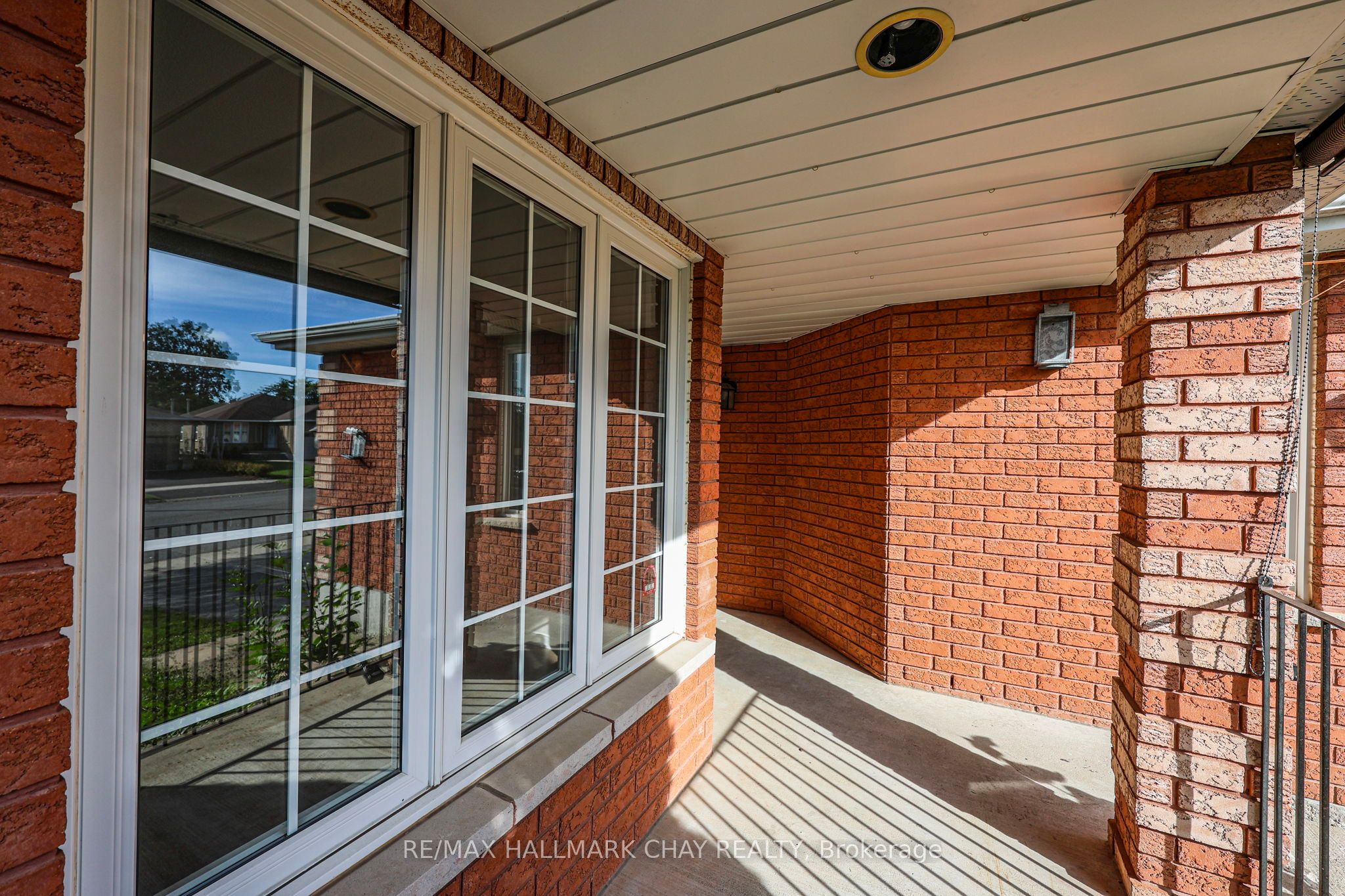 50 Loon Avenue Property Photo 6