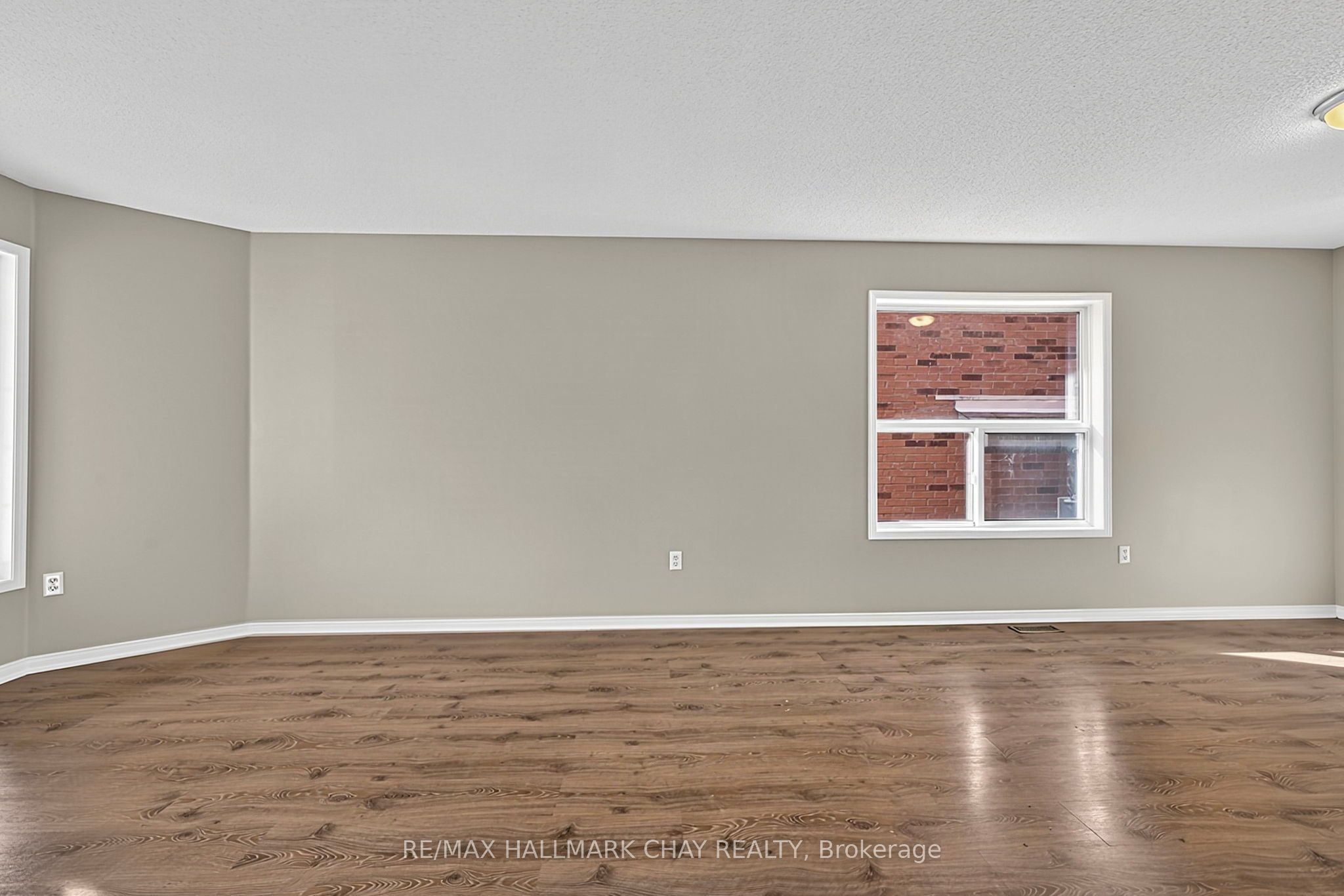 50 Loon Avenue Property Photo 9