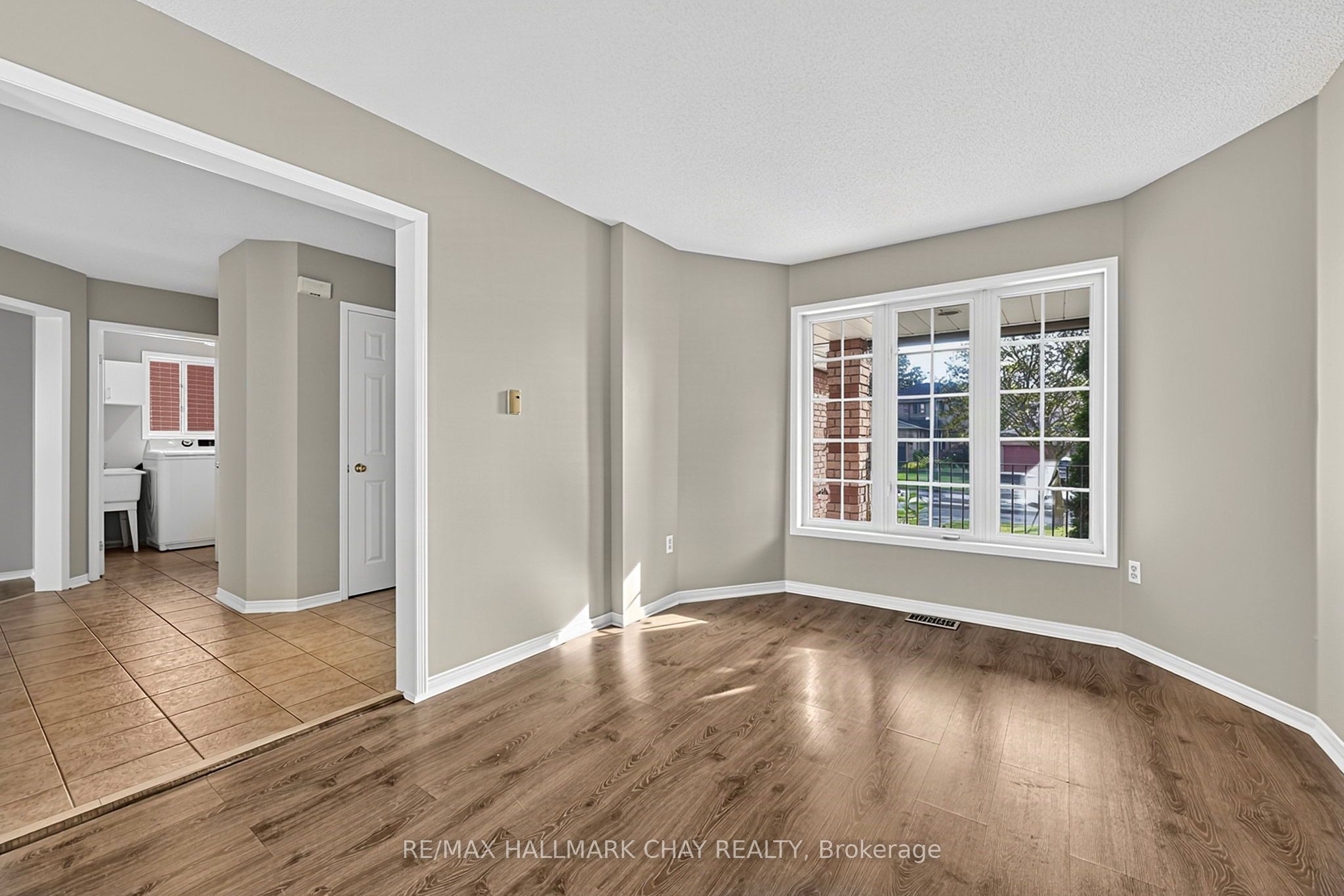 50 Loon Avenue Property Photo 10