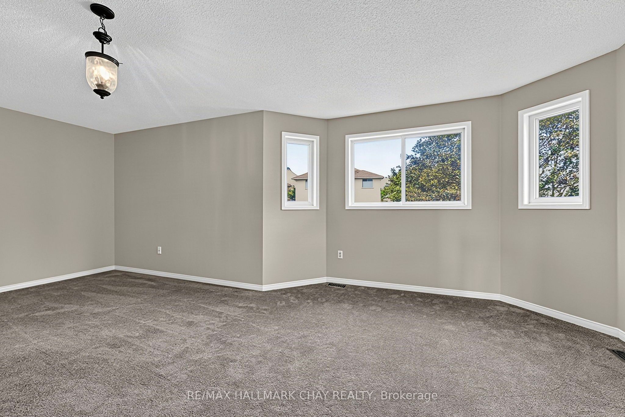 50 Loon Avenue Property Photo 26
