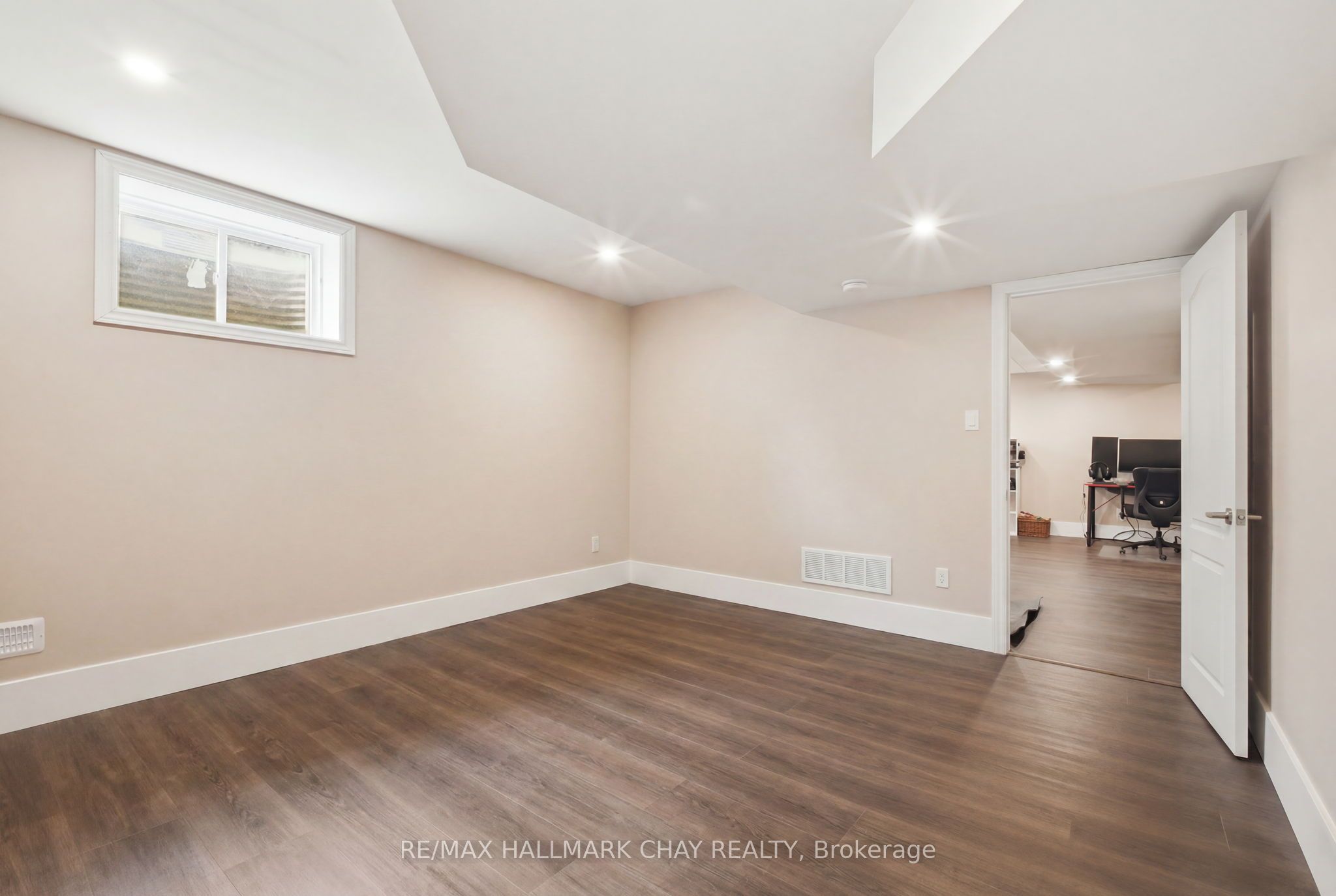 215 Breton Street Property Photo 39