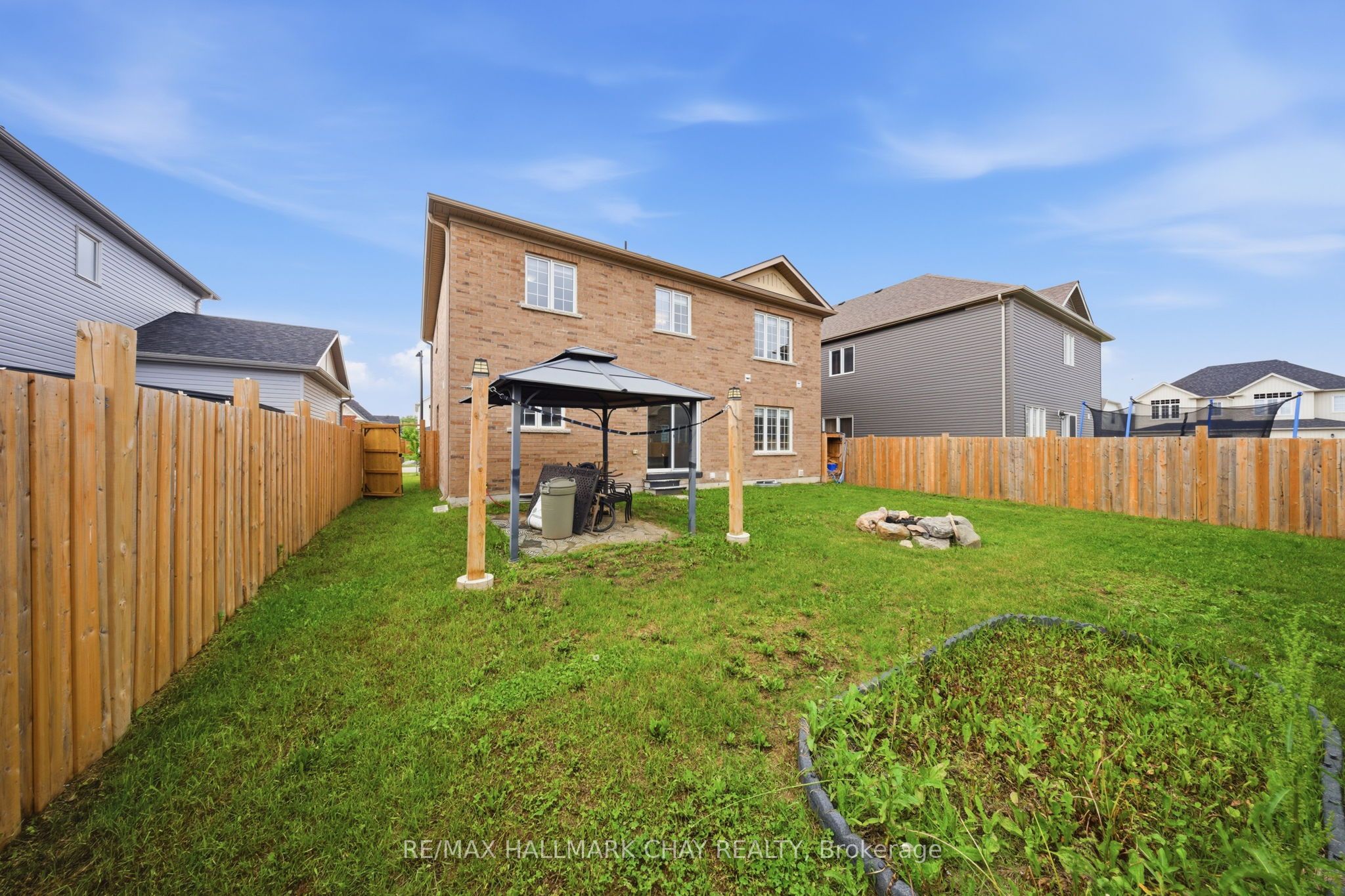 215 Breton Street Property Photo 40