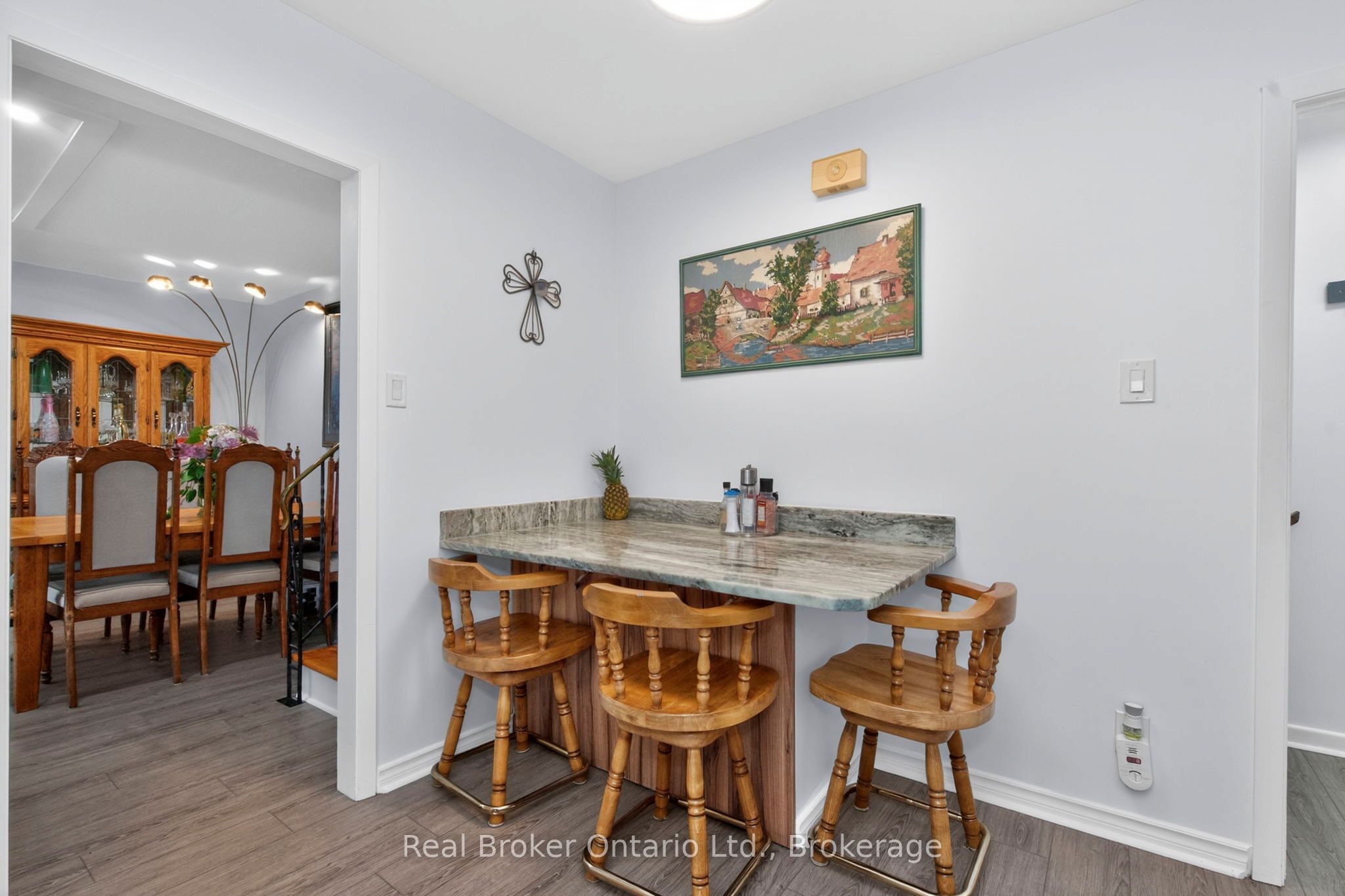 647 Manly Street Property Photo 10
