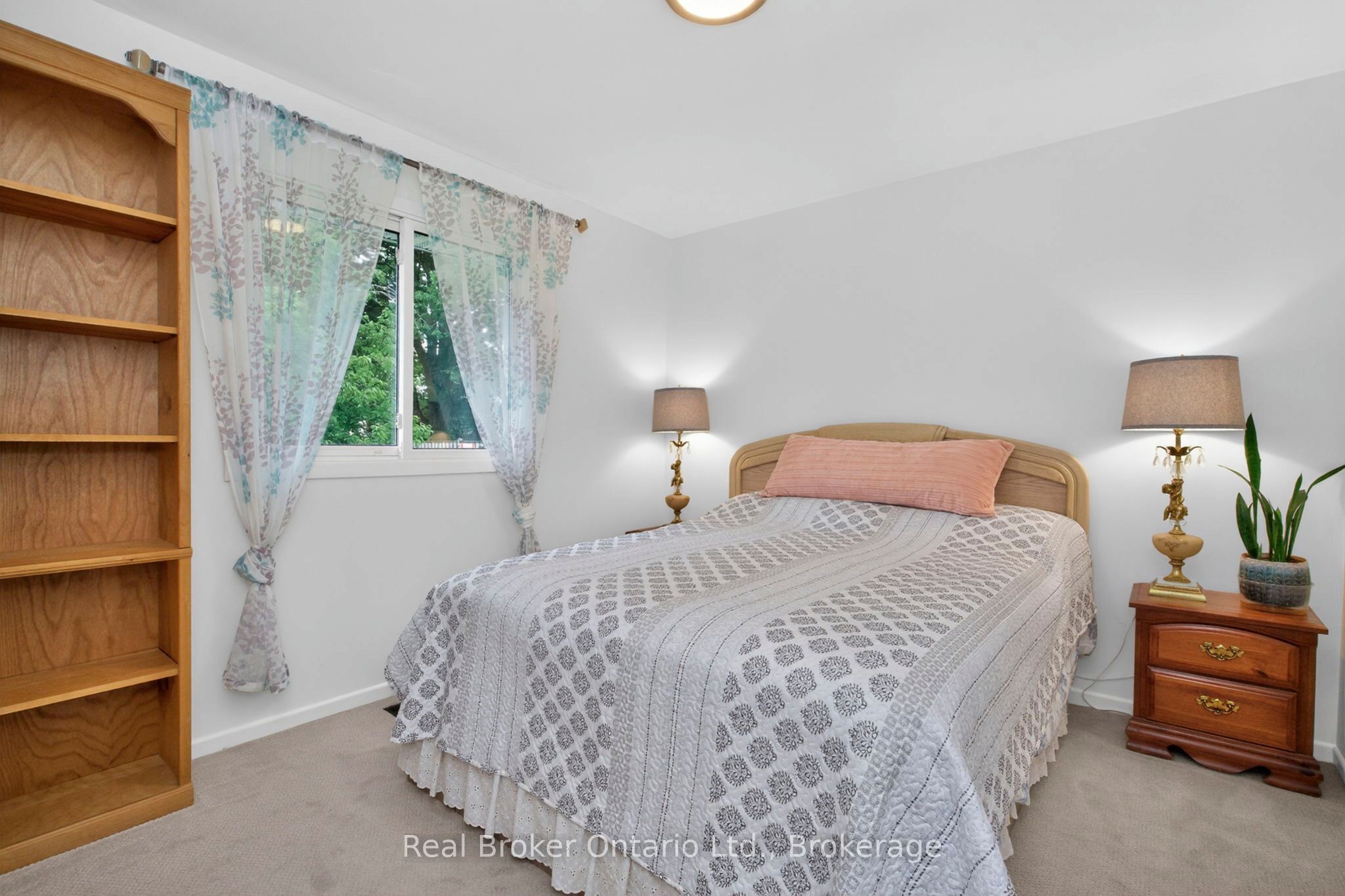 647 Manly Street Property Photo 15