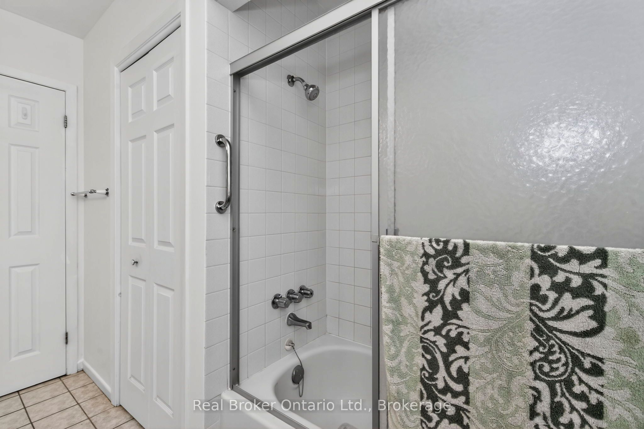 647 Manly Street Property Photo 18