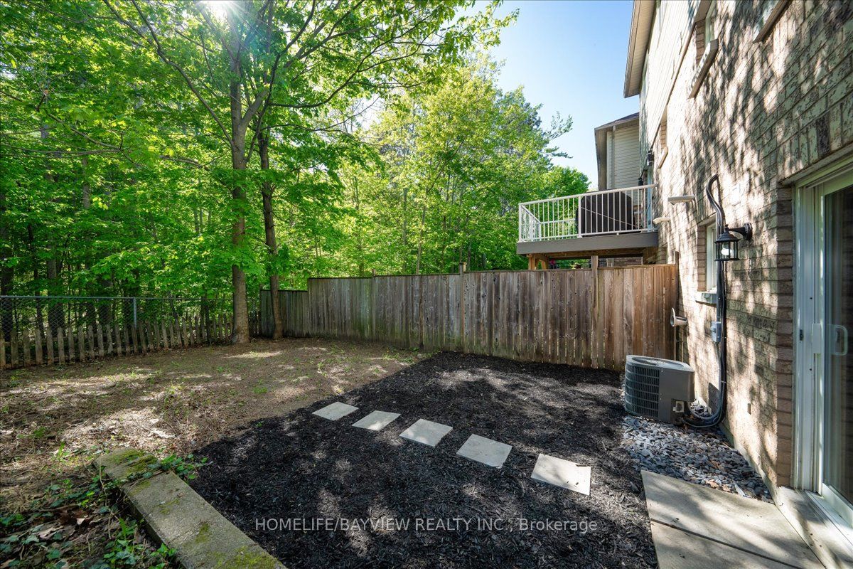 52 Hawthorne Crescent Property Photo 27
