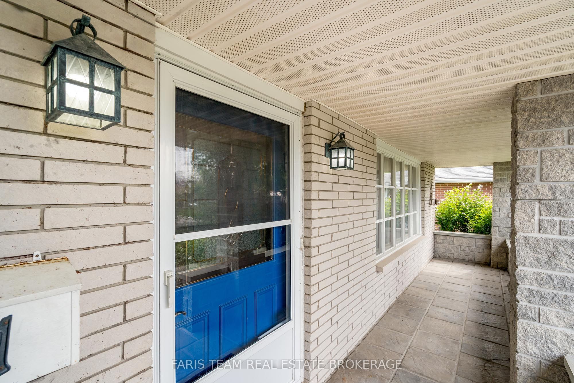 51 Davies Crescent Property Photo 4