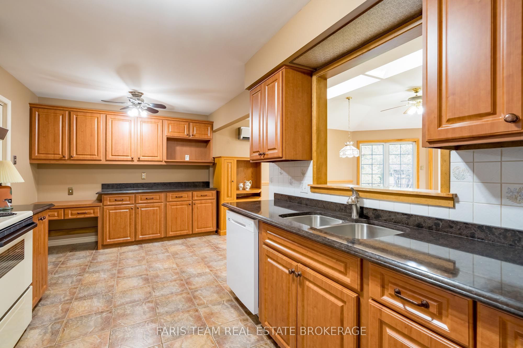 51 Davies Crescent Property Photo 9