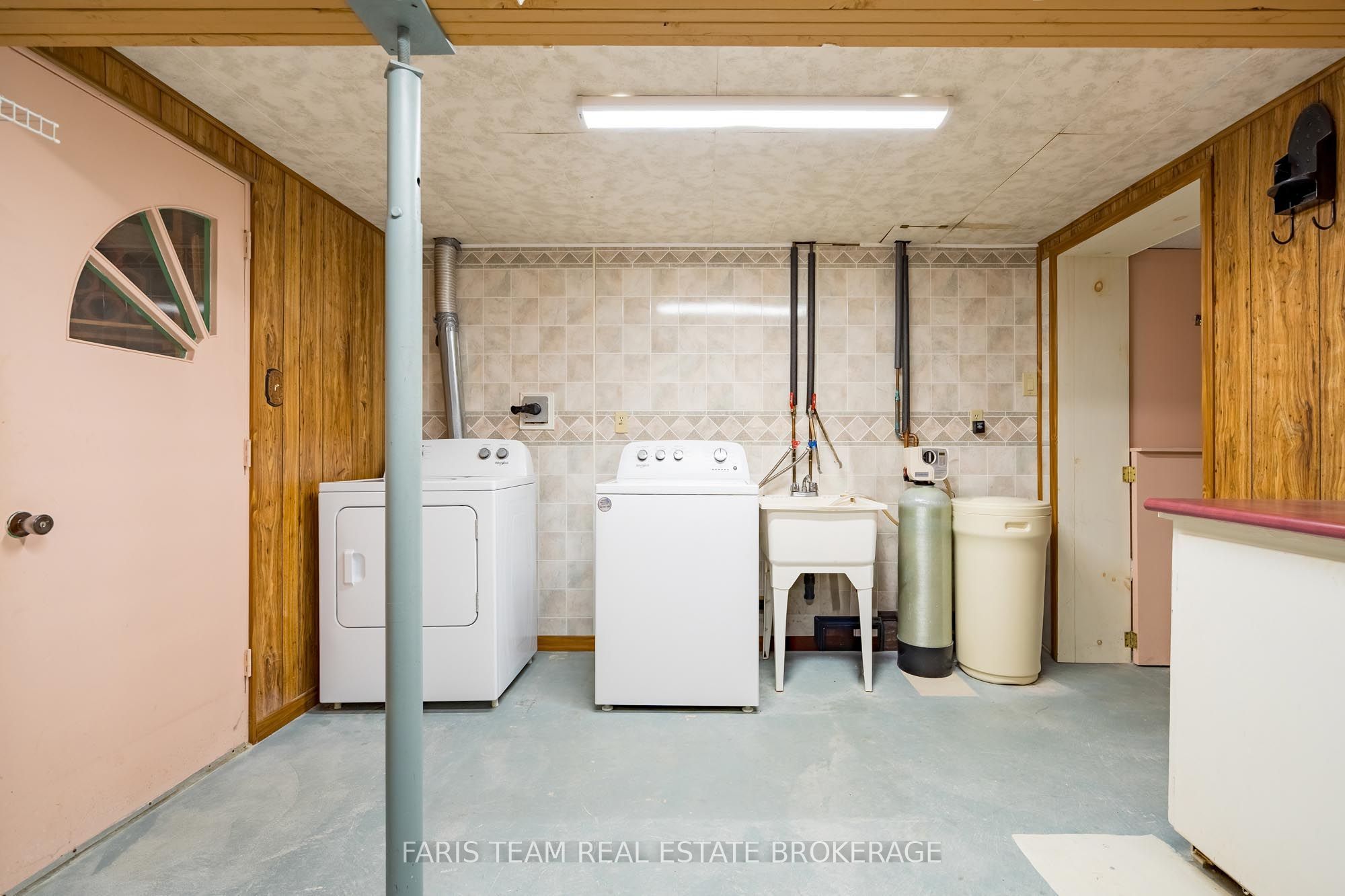 51 Davies Crescent Property Photo 35