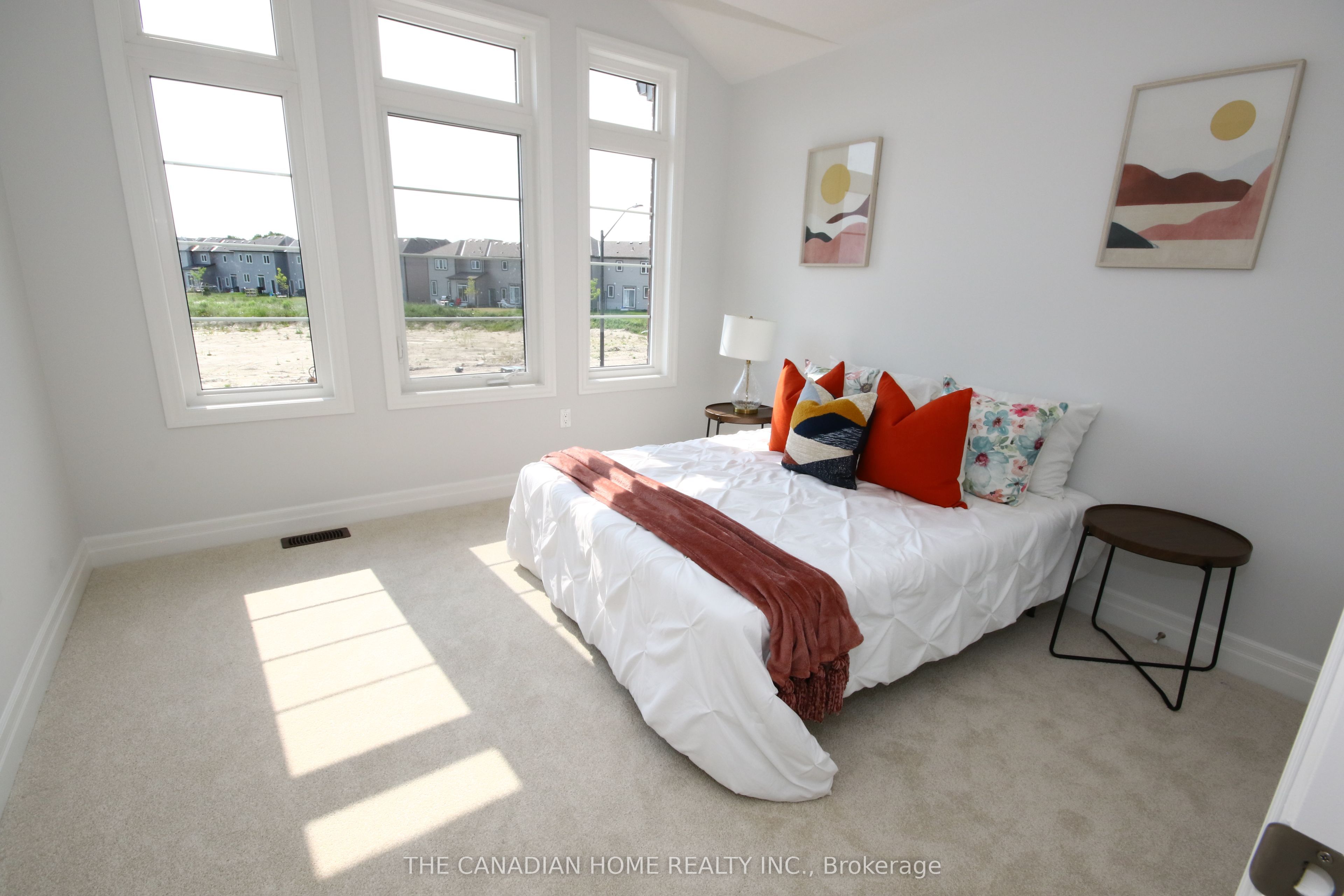 131 Union Blvd Boulevard Property Photo 8