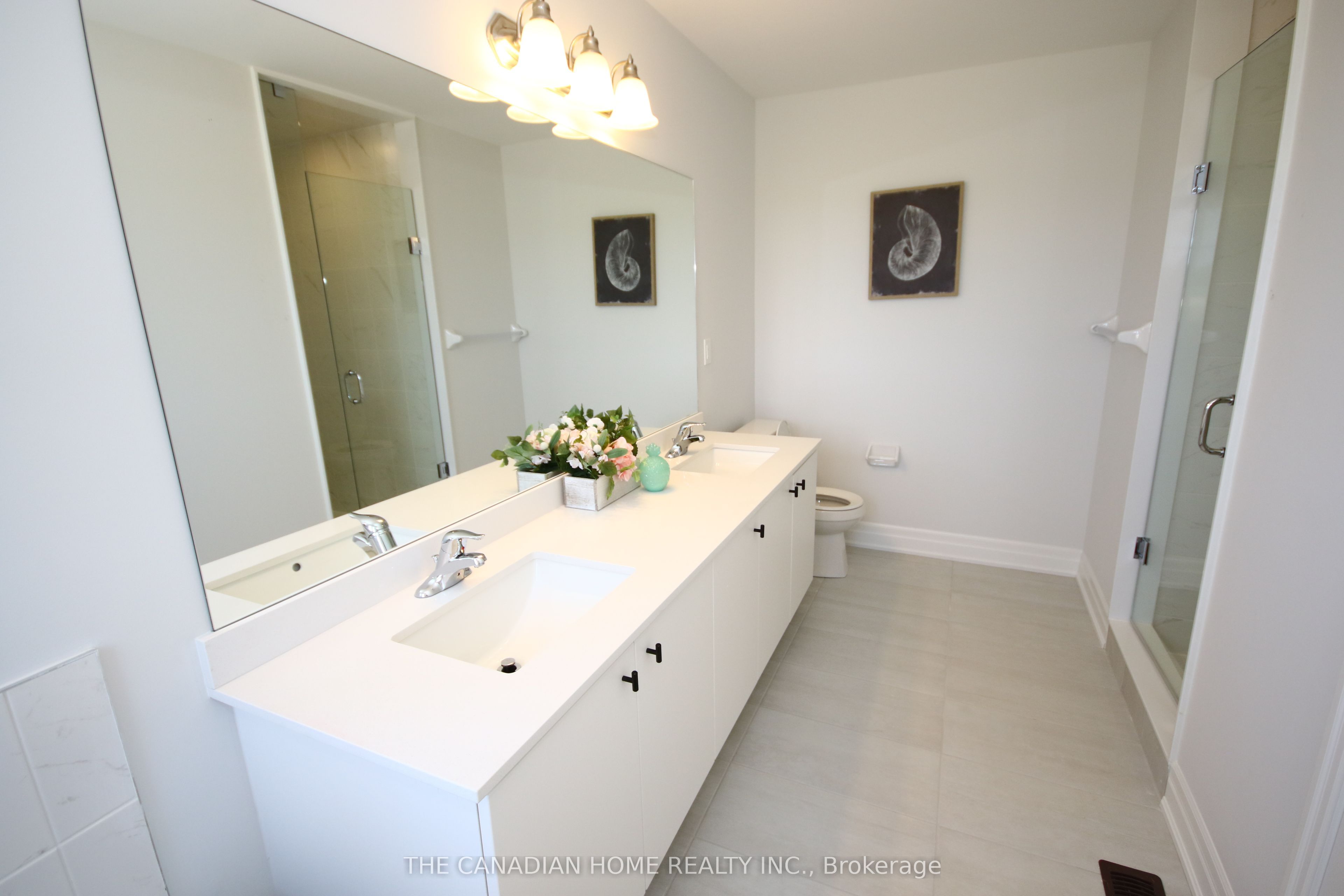131 Union Blvd Boulevard Property Photo 15