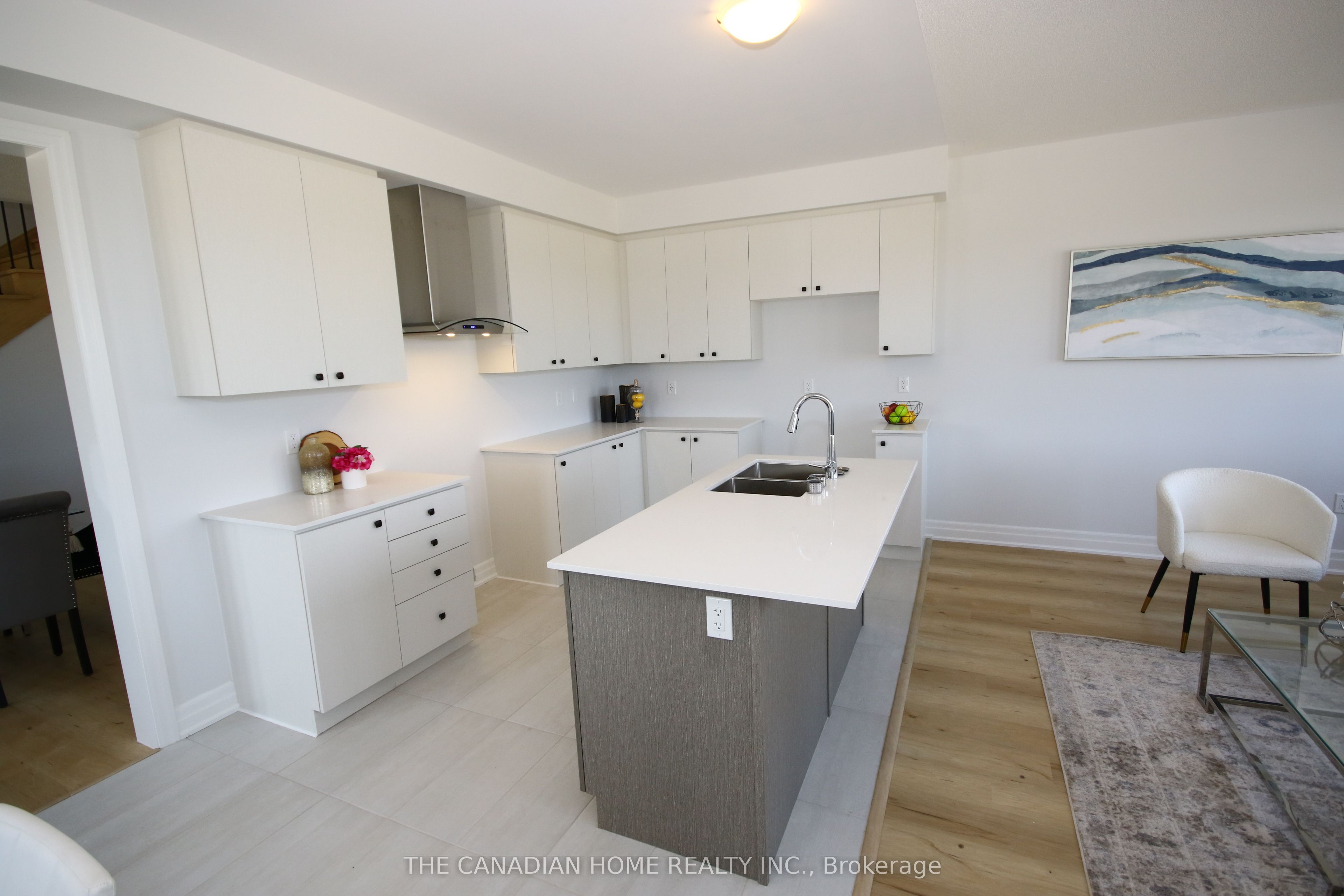131 Union Blvd Boulevard Property Photo 26