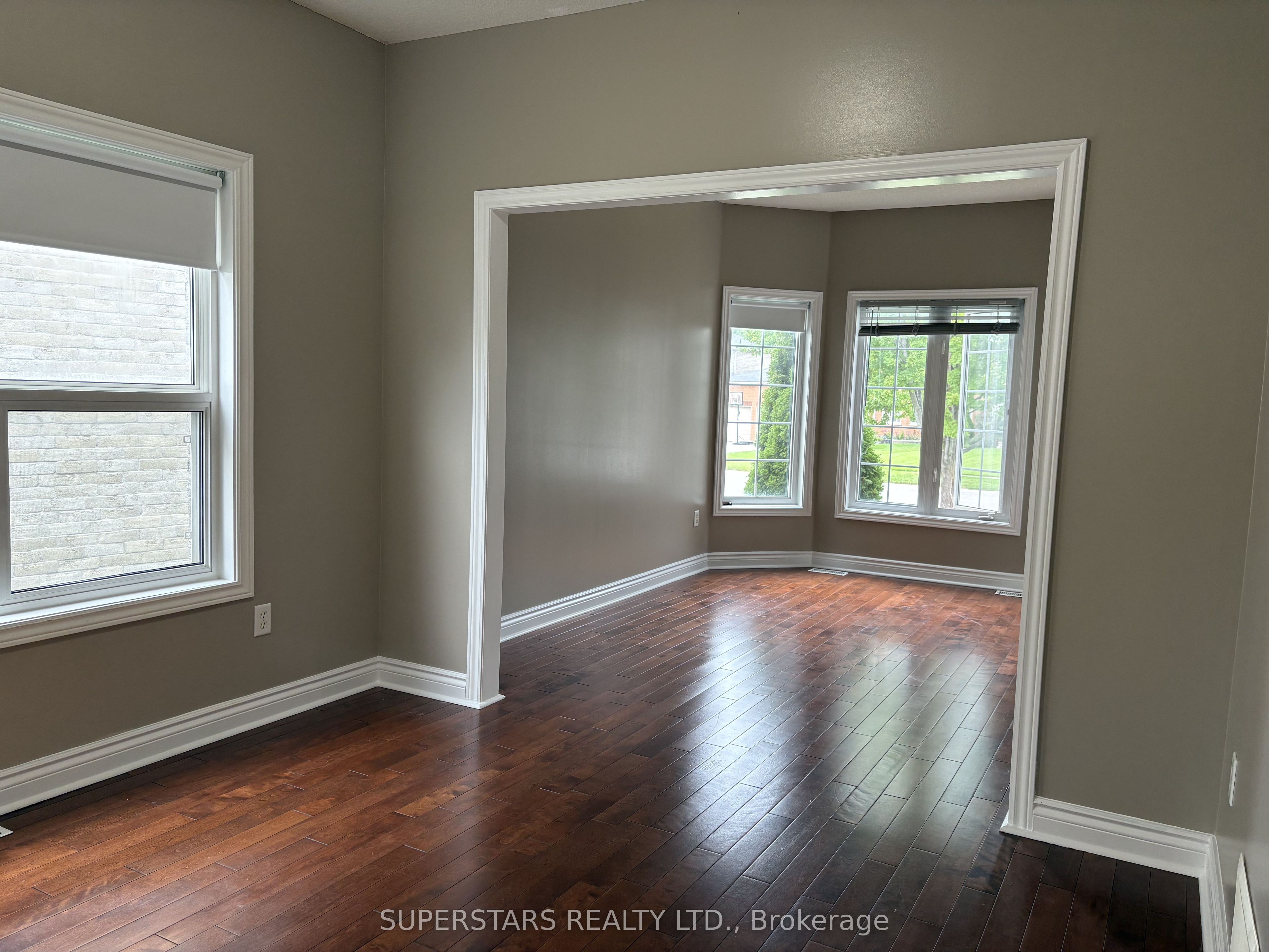 98 Joseph Crescent Property Photo 6