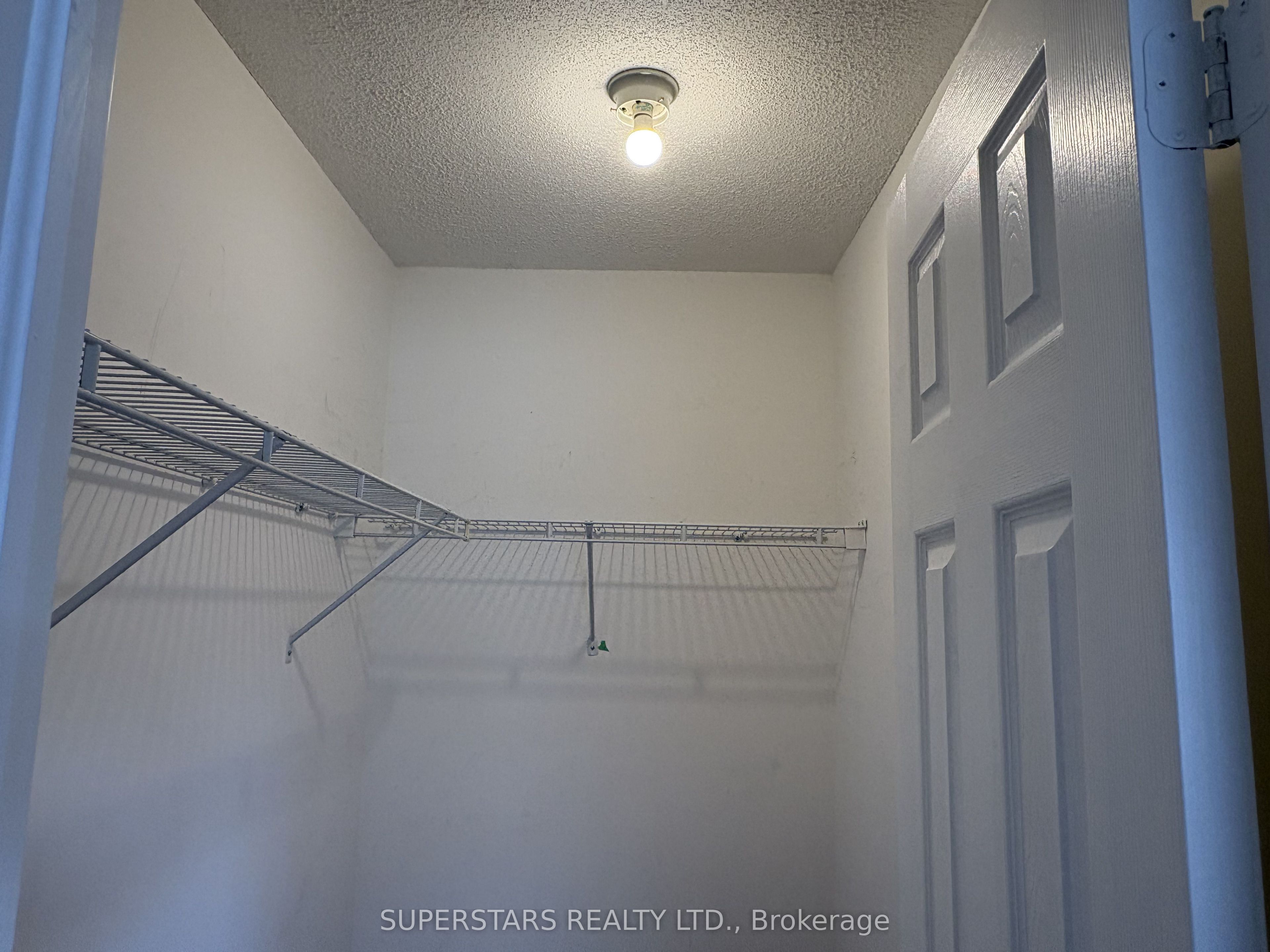 98 Joseph Crescent Property Photo 15