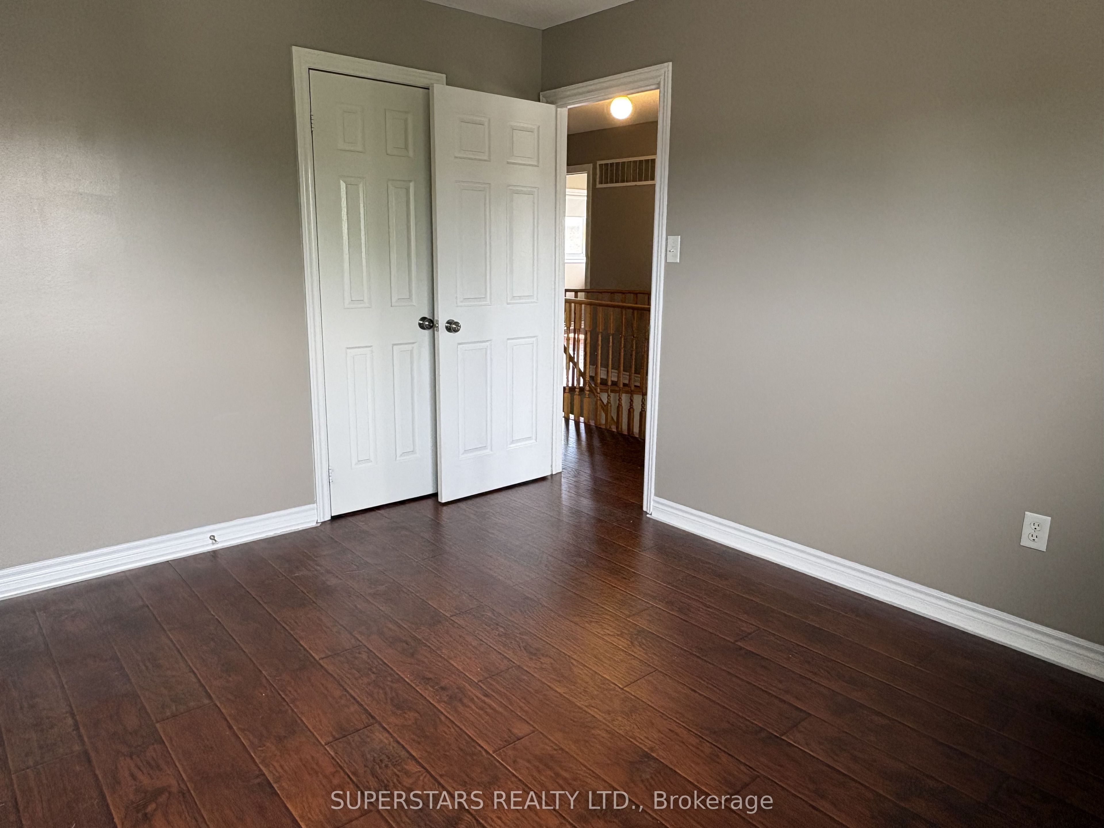 98 Joseph Crescent Property Photo 21