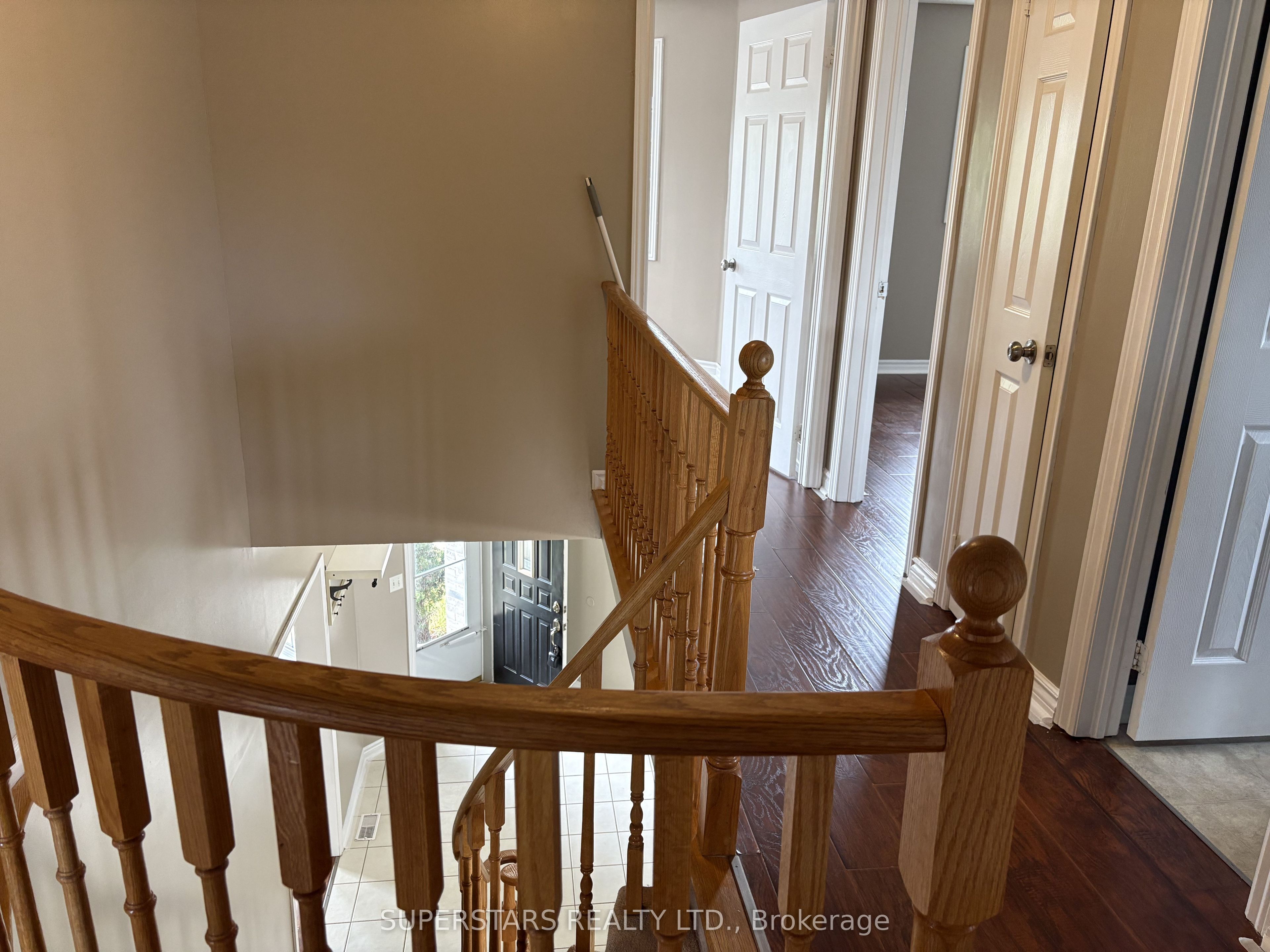 98 Joseph Crescent Property Photo 27