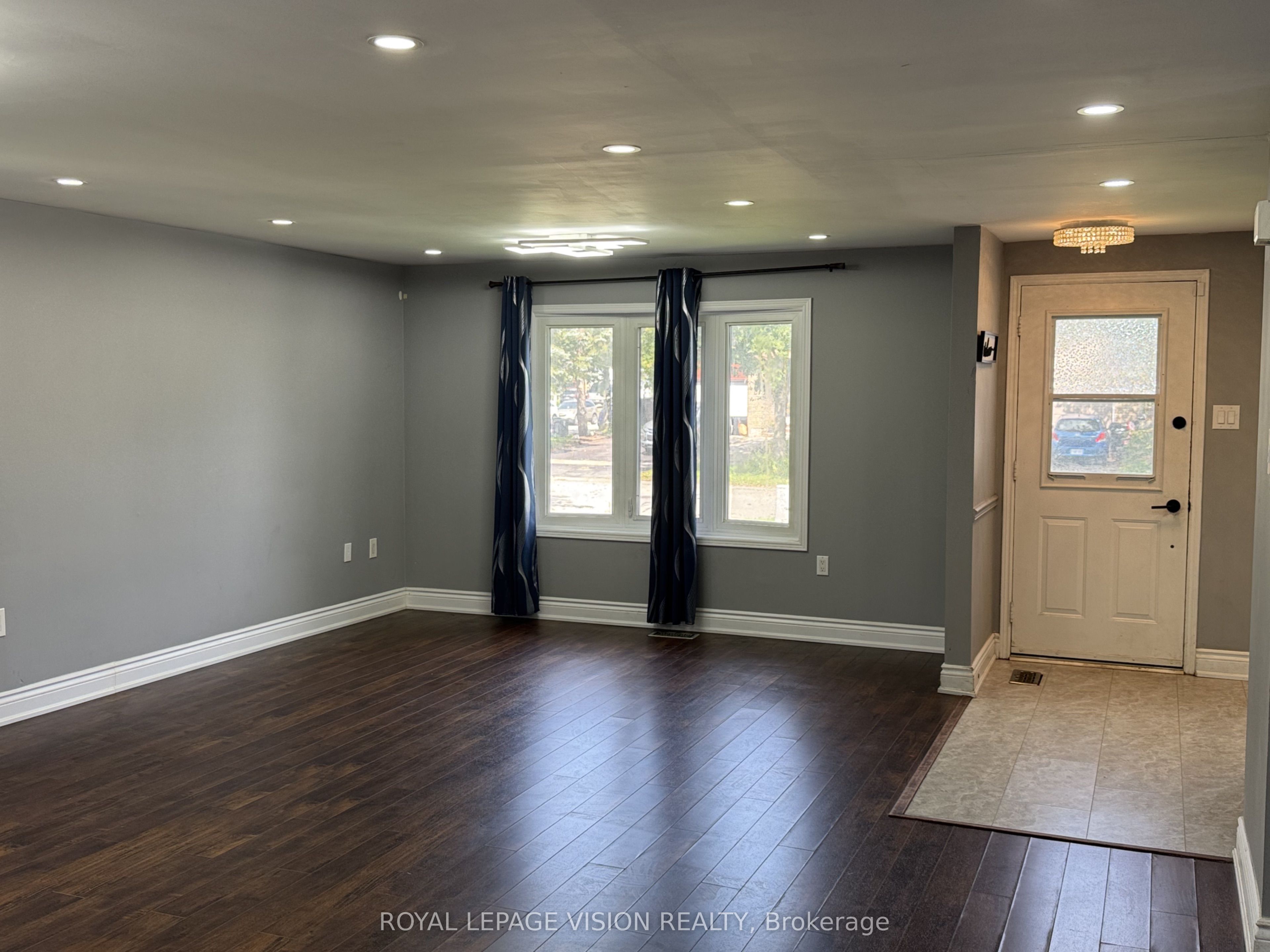 27 Maitland Drive Property Photo 2
