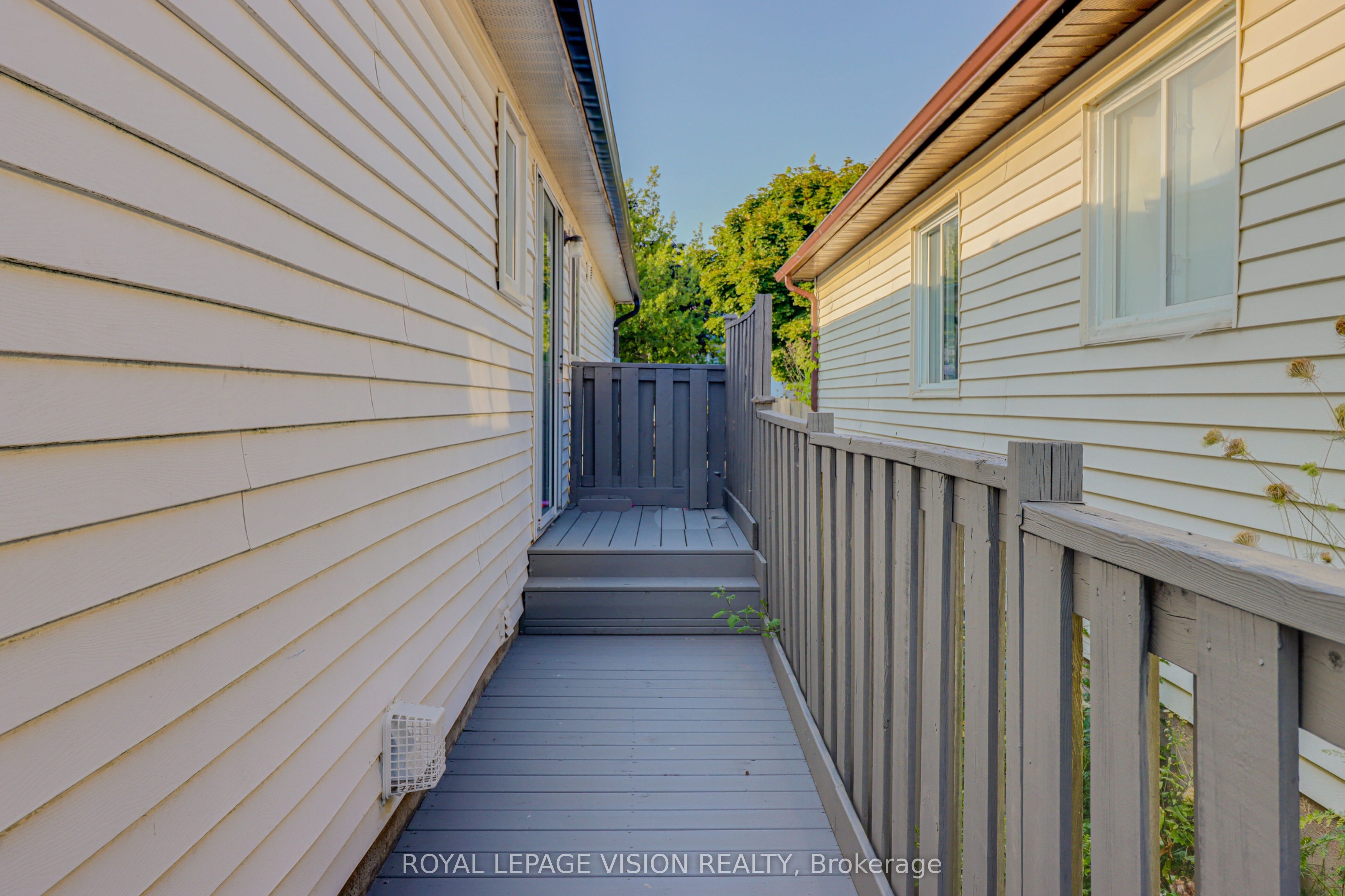 27 Maitland Drive Property Photo 13