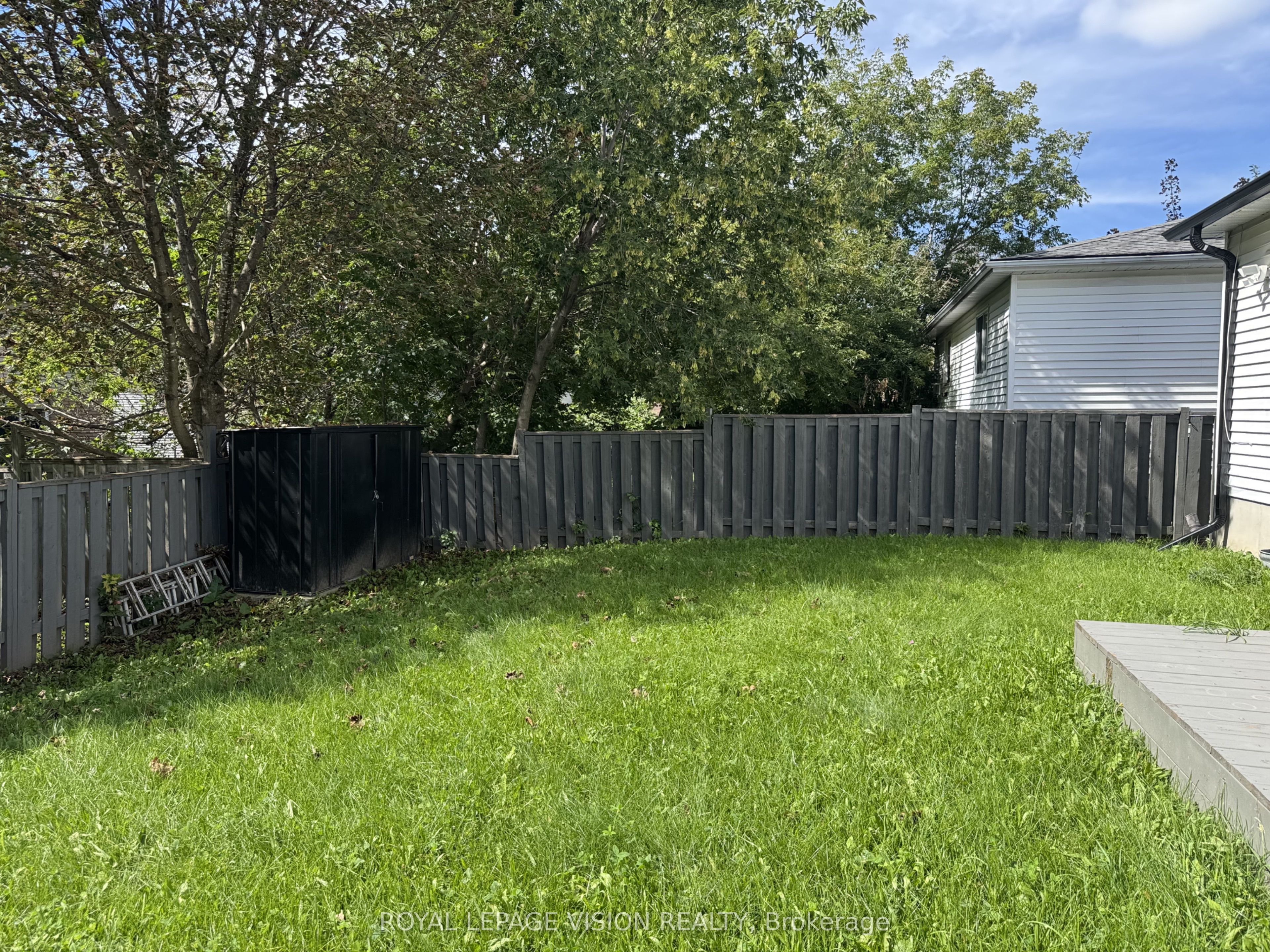 27 Maitland Drive Property Photo 15
