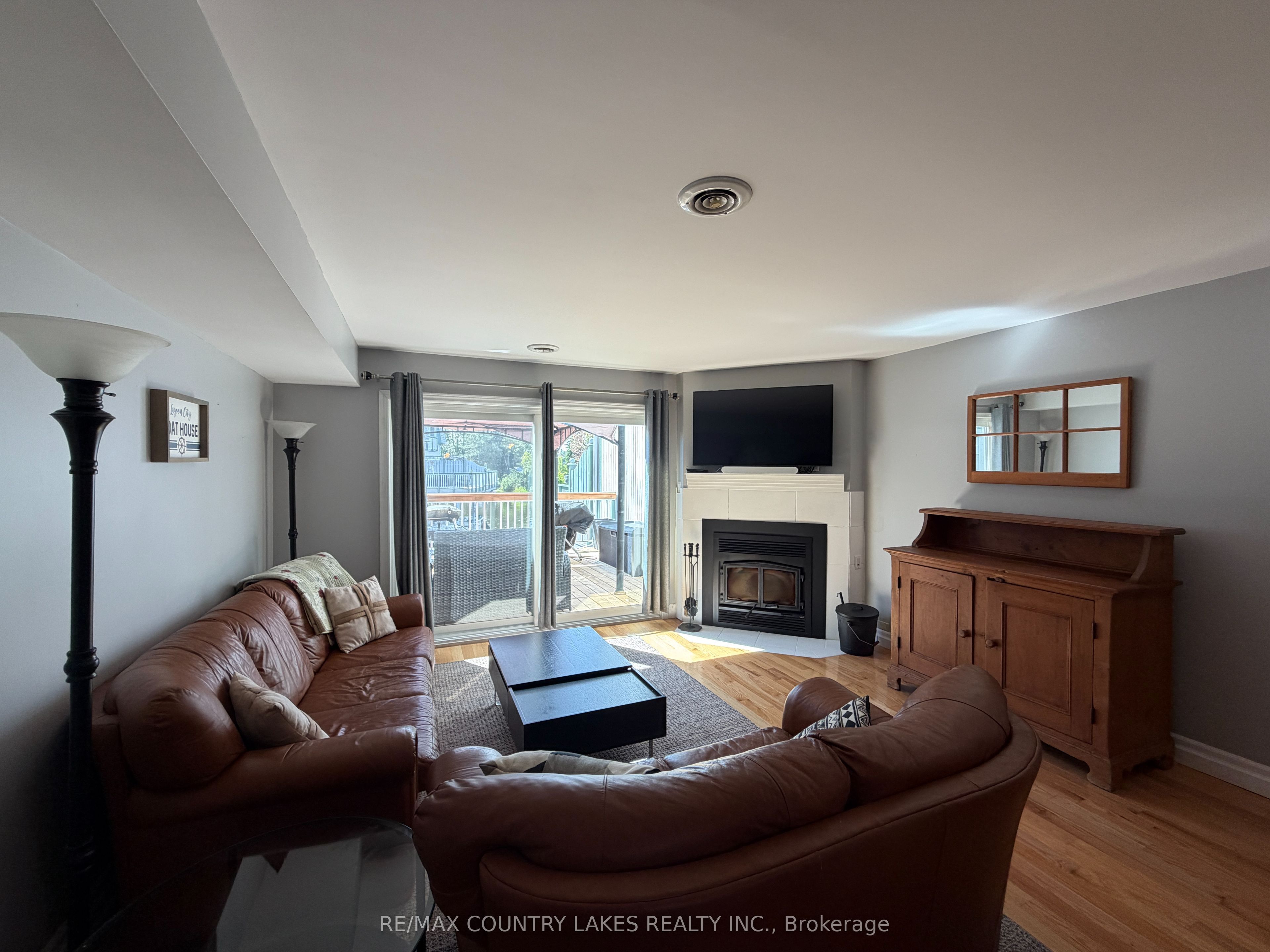 30 Laguna Parkway 12 Property Photo 23