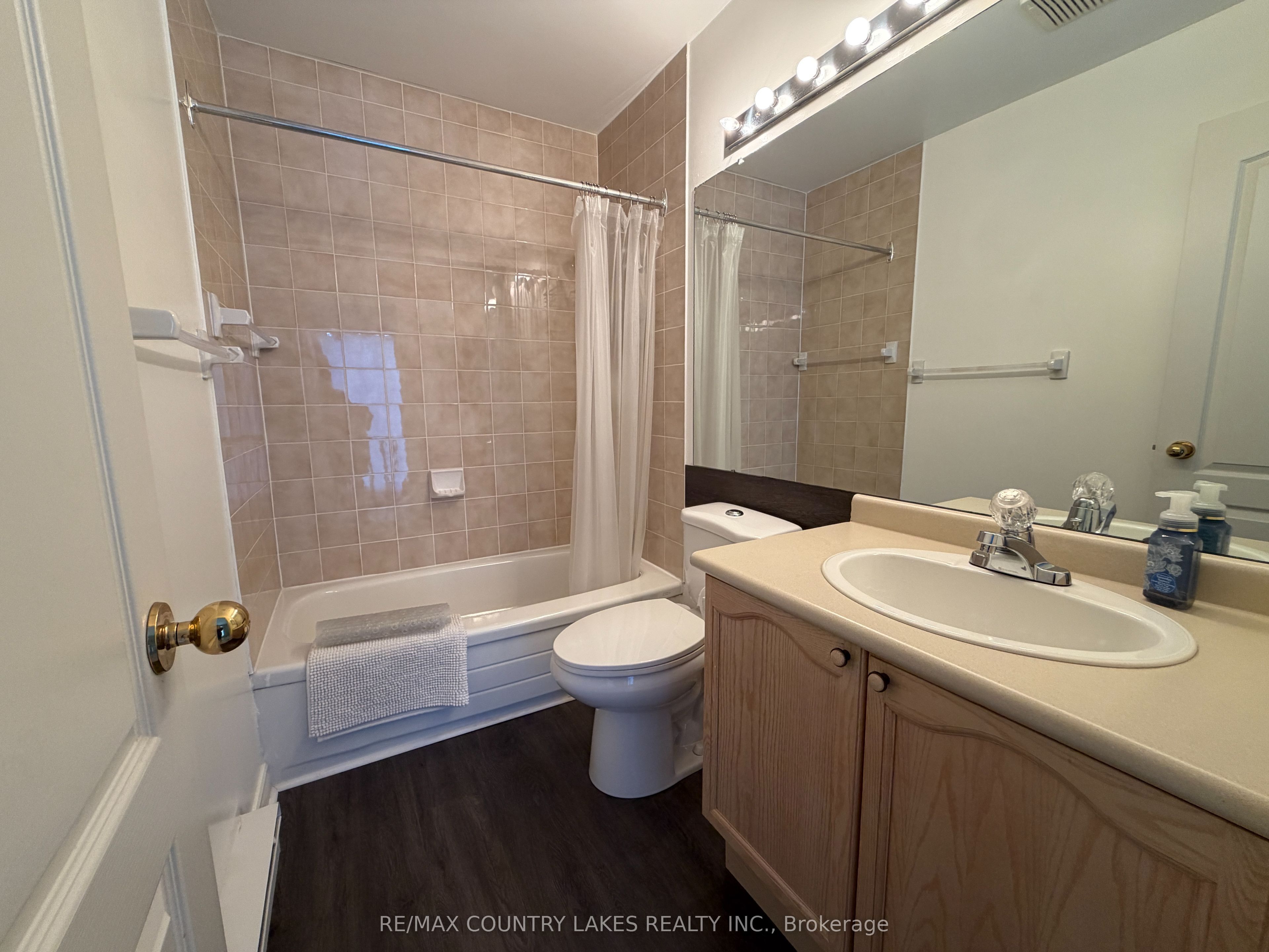 30 Laguna Parkway 12 Property Photo 34