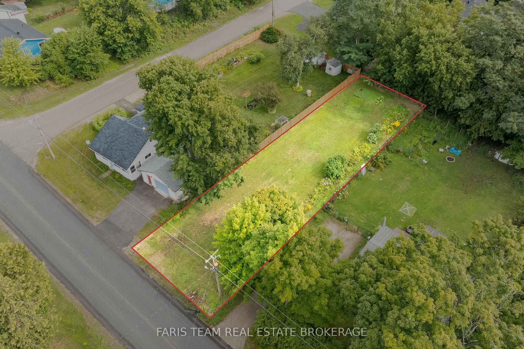 305 Ouida Street Property Photo 1