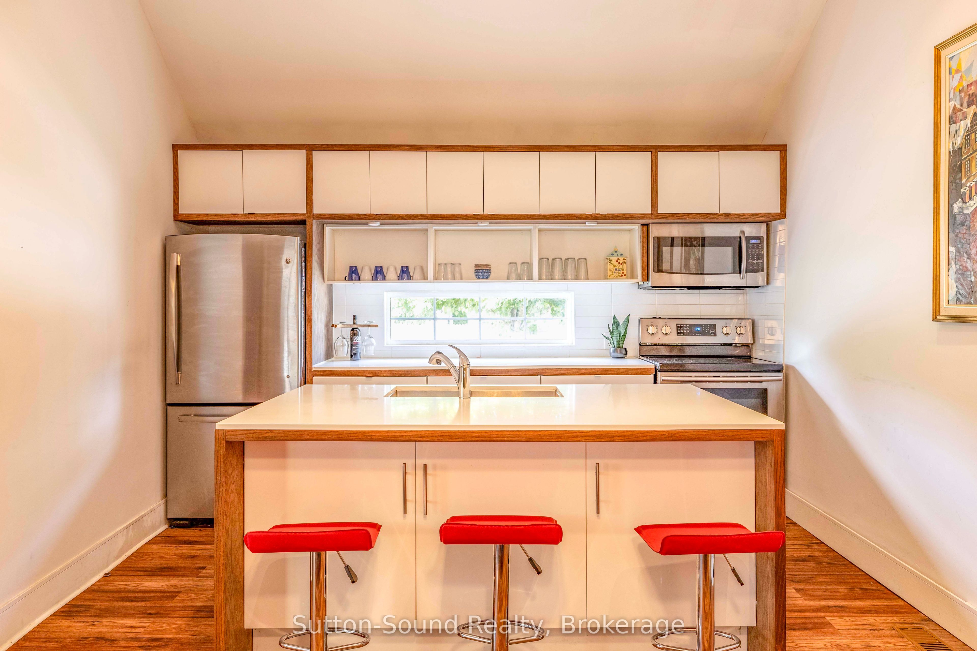 307 Fourth Street W Property Photo 12