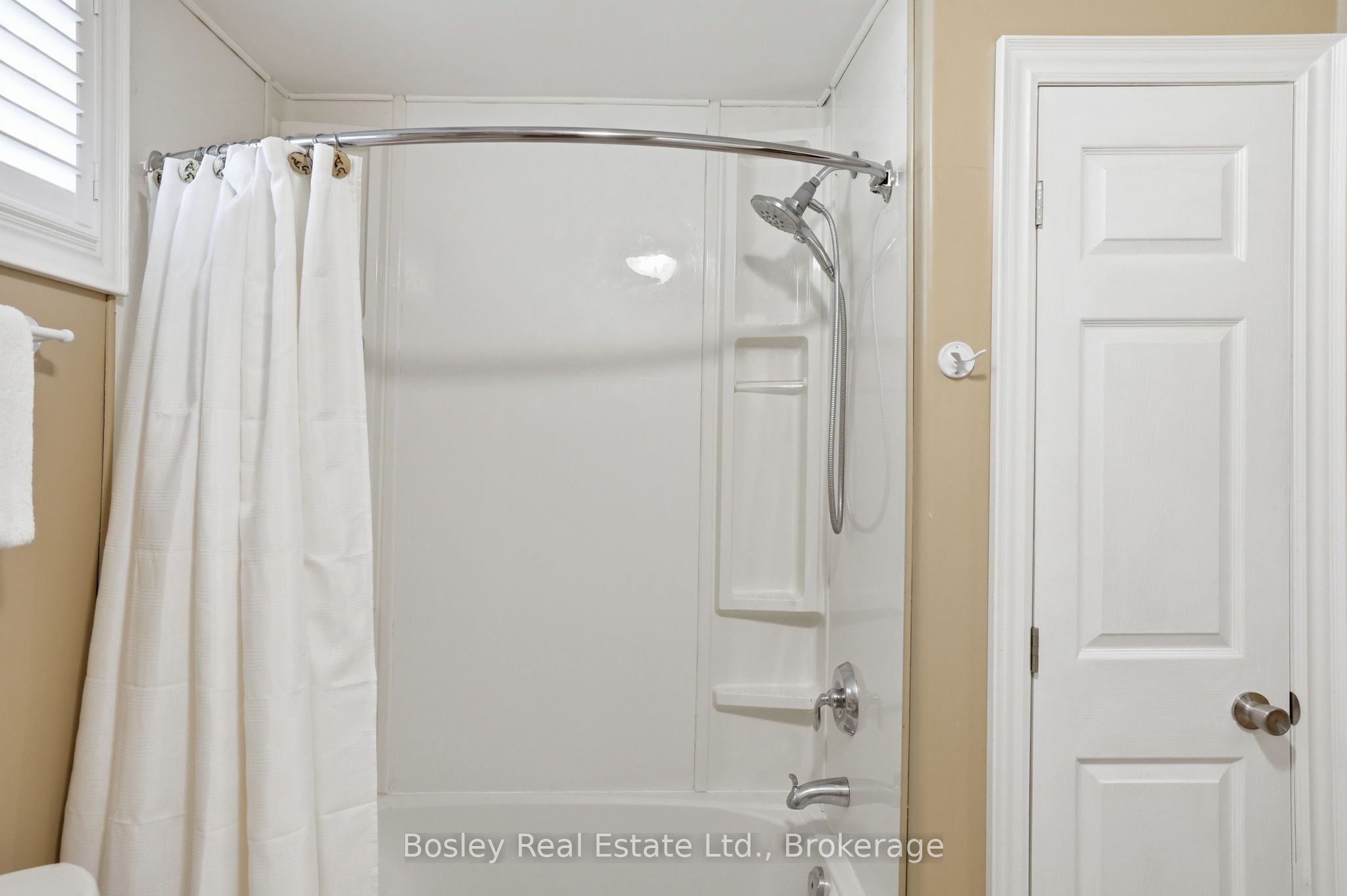 28 Clark Street Property Photo 37