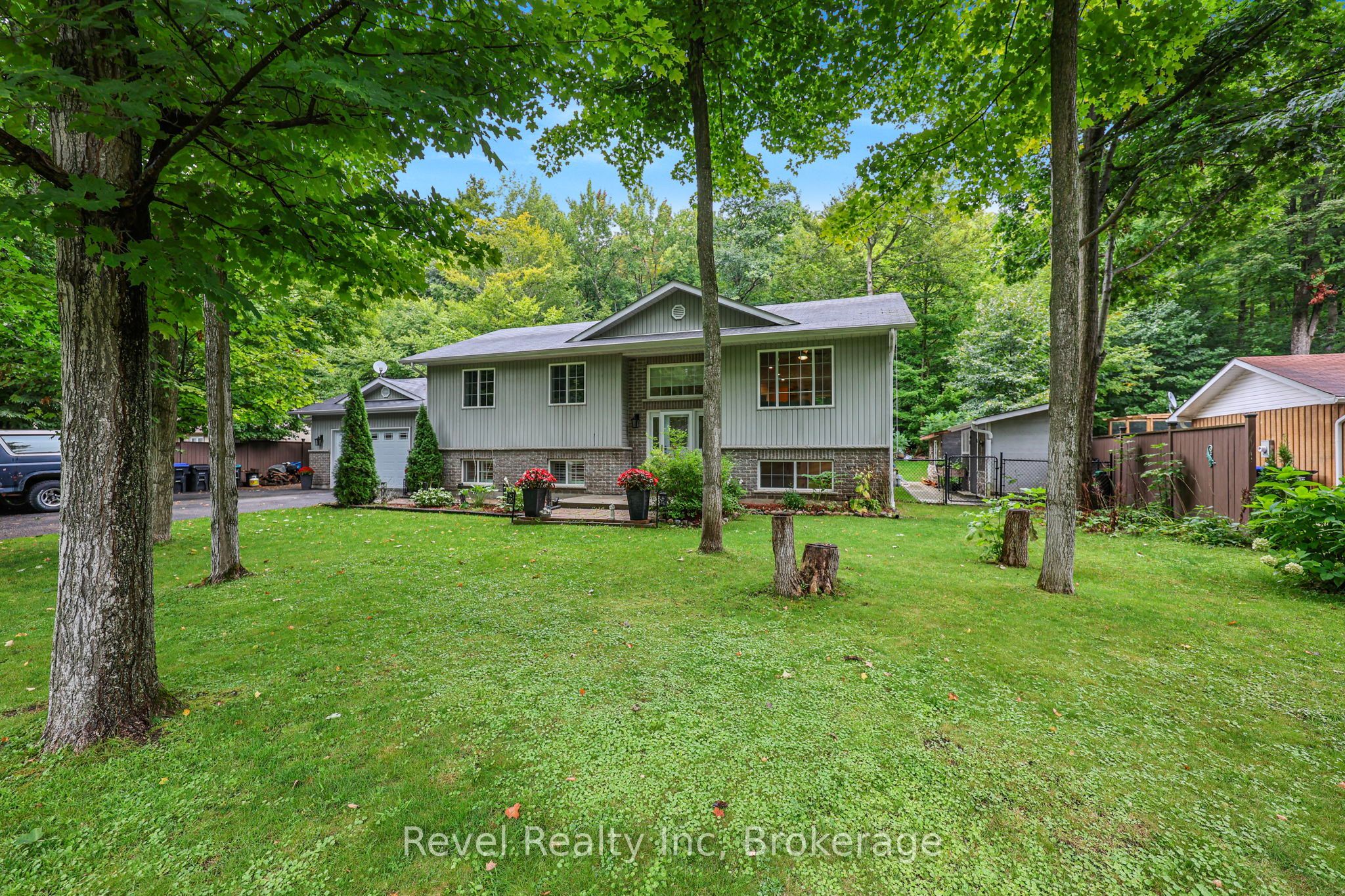 117 Desroches Trail Property Photo 1