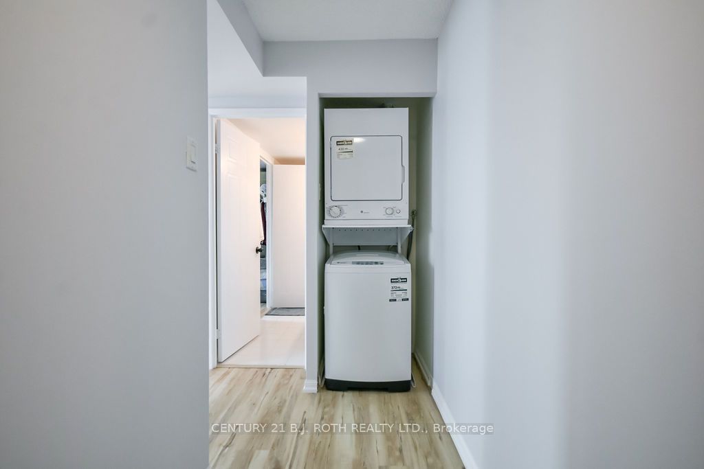 75 Ellen Street 1102 Property Photo 14