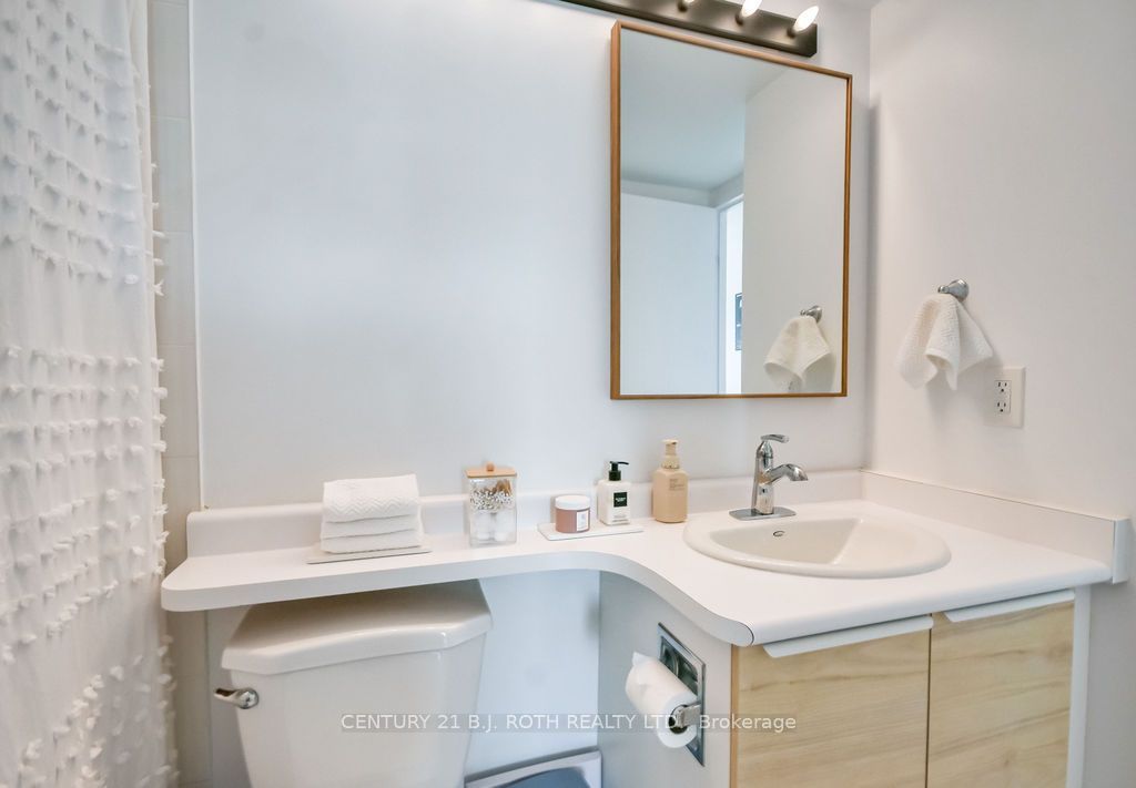 75 Ellen Street 1102 Property Photo 28