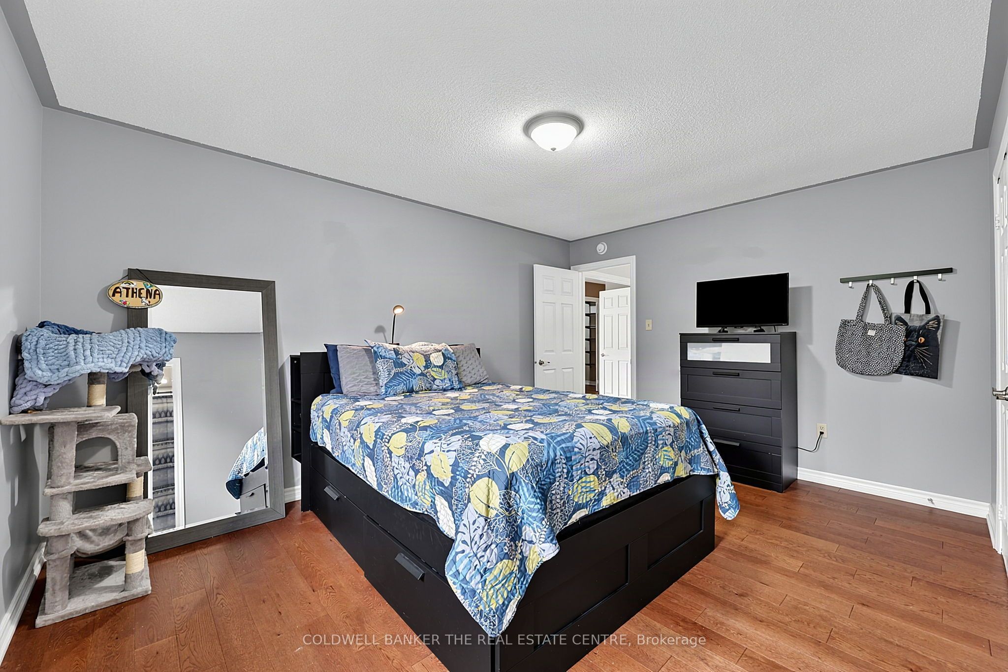 37 Falling Brook Drive Property Photo 26