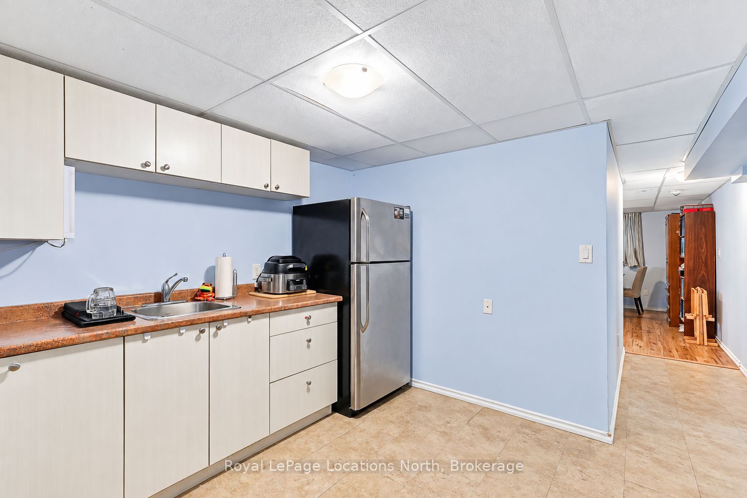 121 Erie Street Property Photo 33
