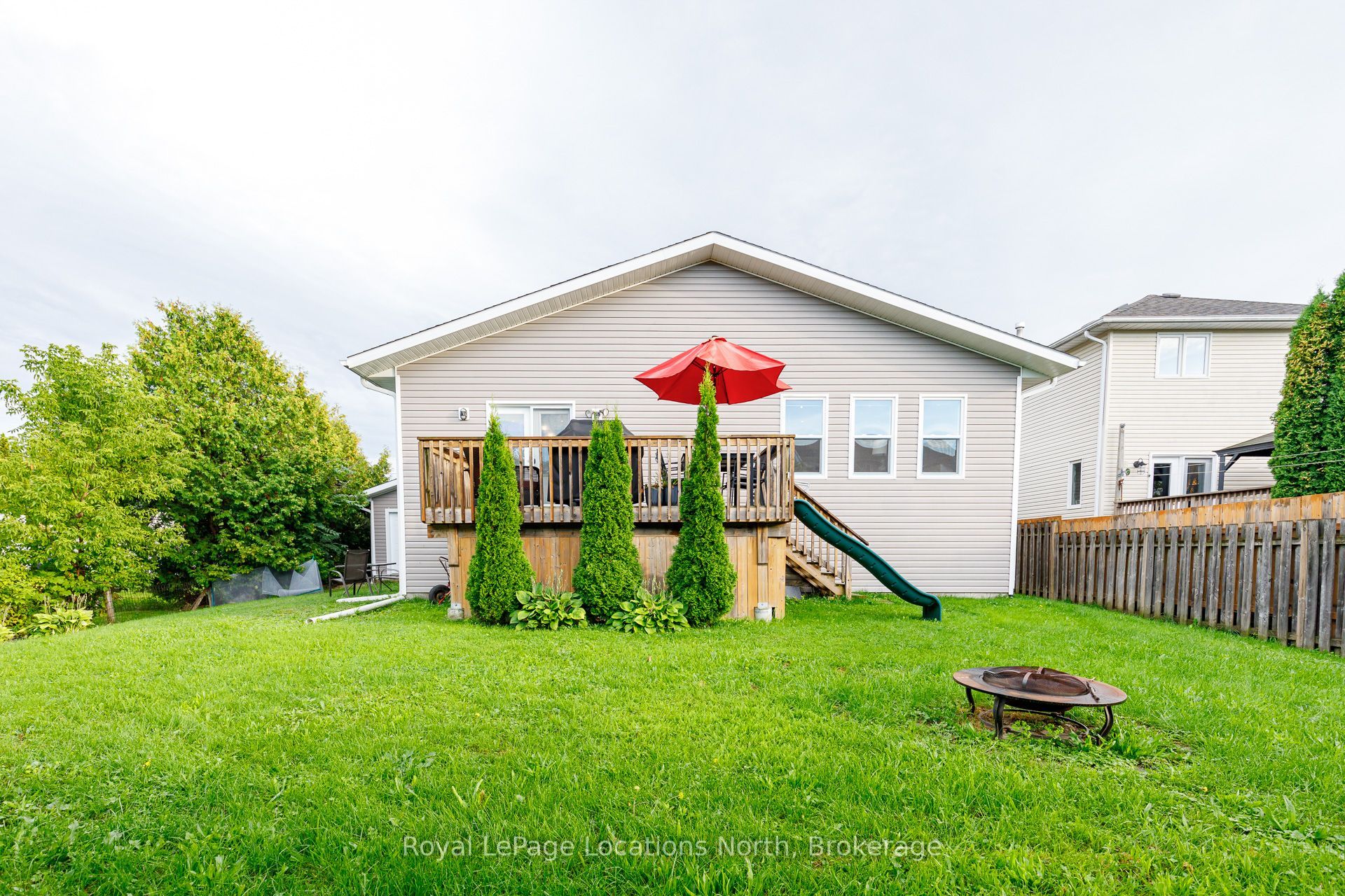 121 Erie Street Property Photo 43