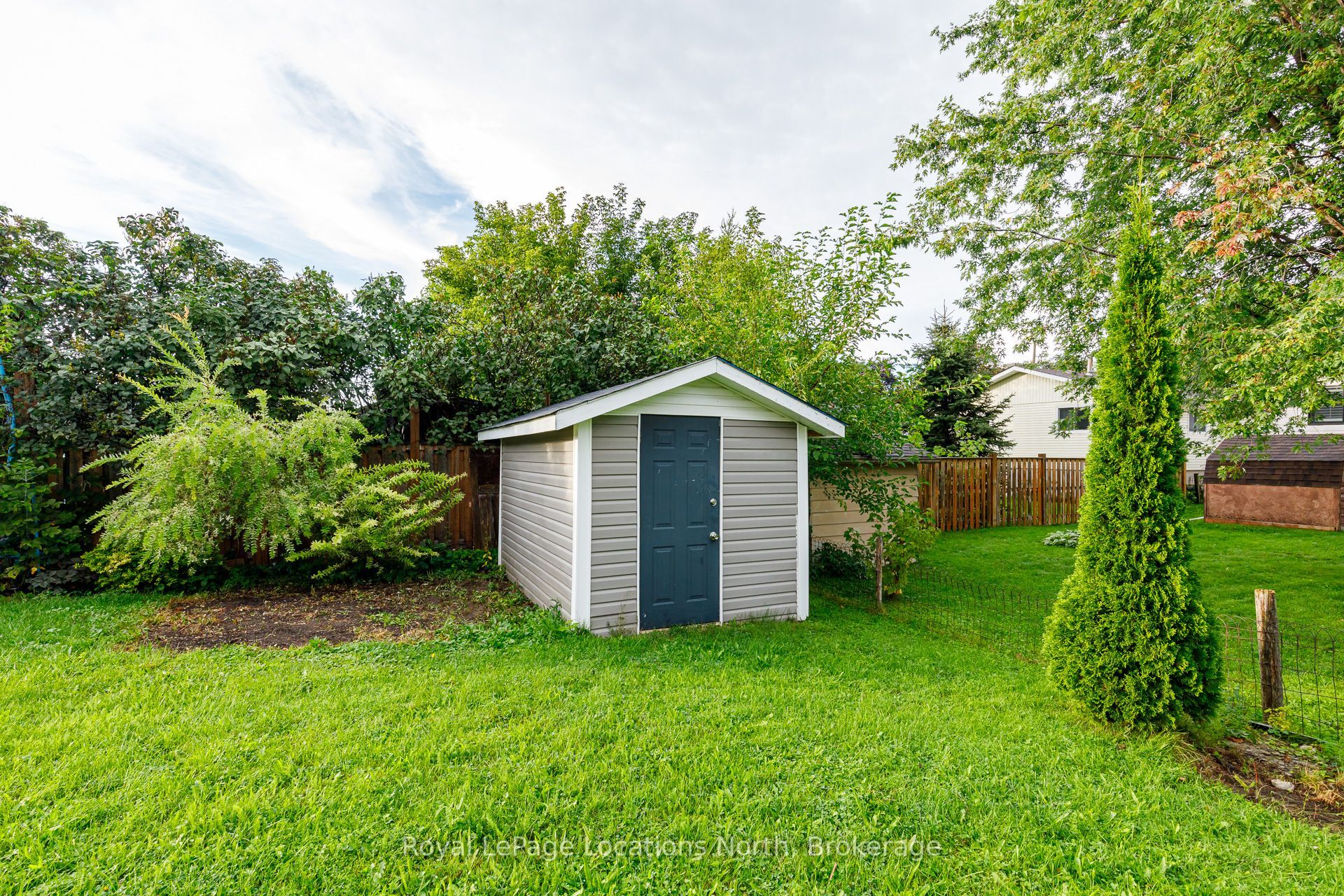 121 Erie Street Property Photo 45