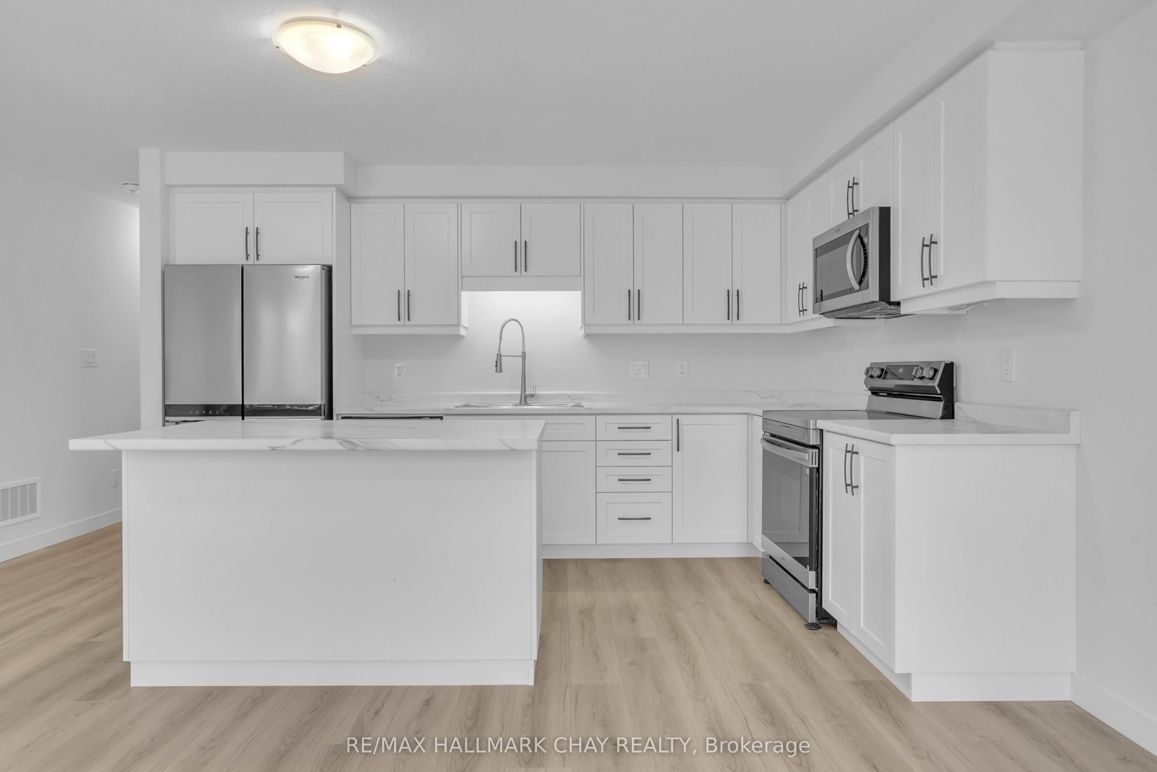 22 Strath Crescent Property Photo 6