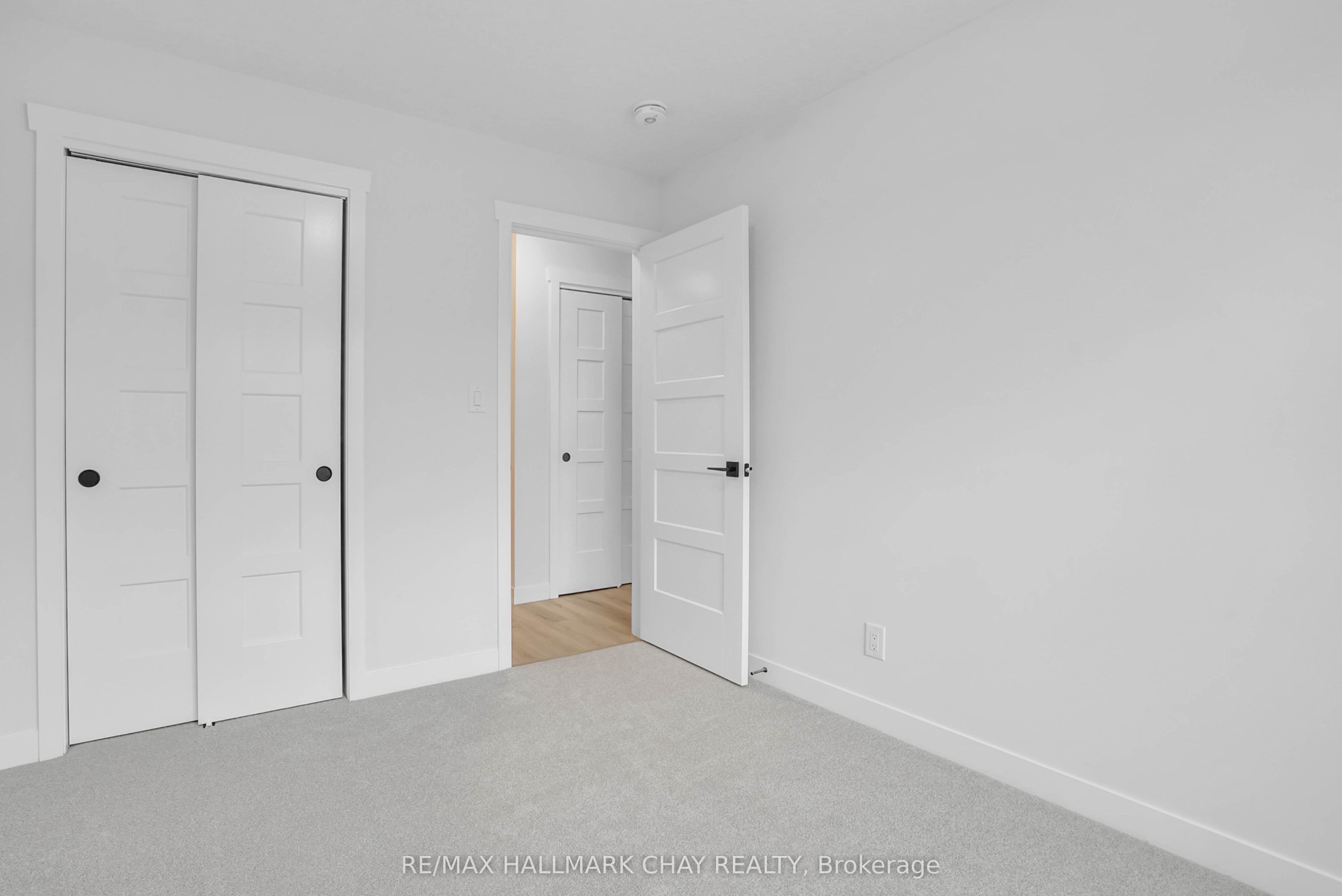 22 Strath Crescent Property Photo 17