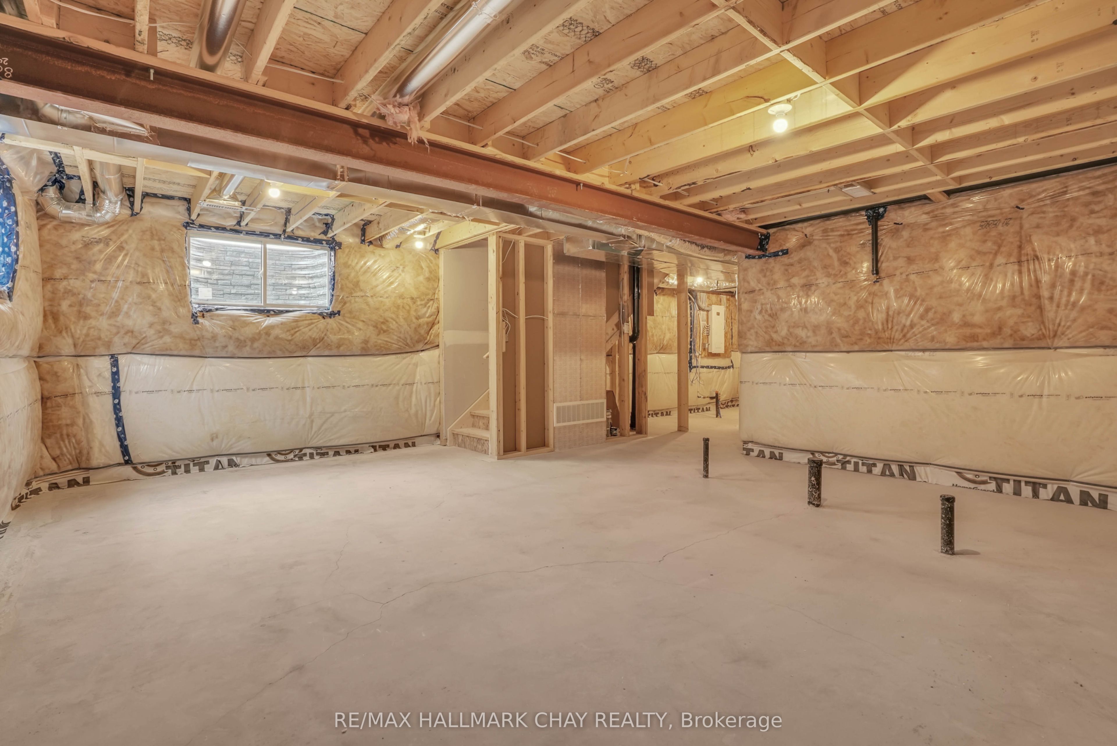 22 Strath Crescent Property Photo 21