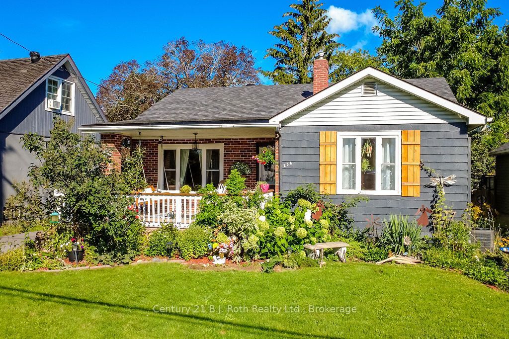 258 James Street E Property Photo 1