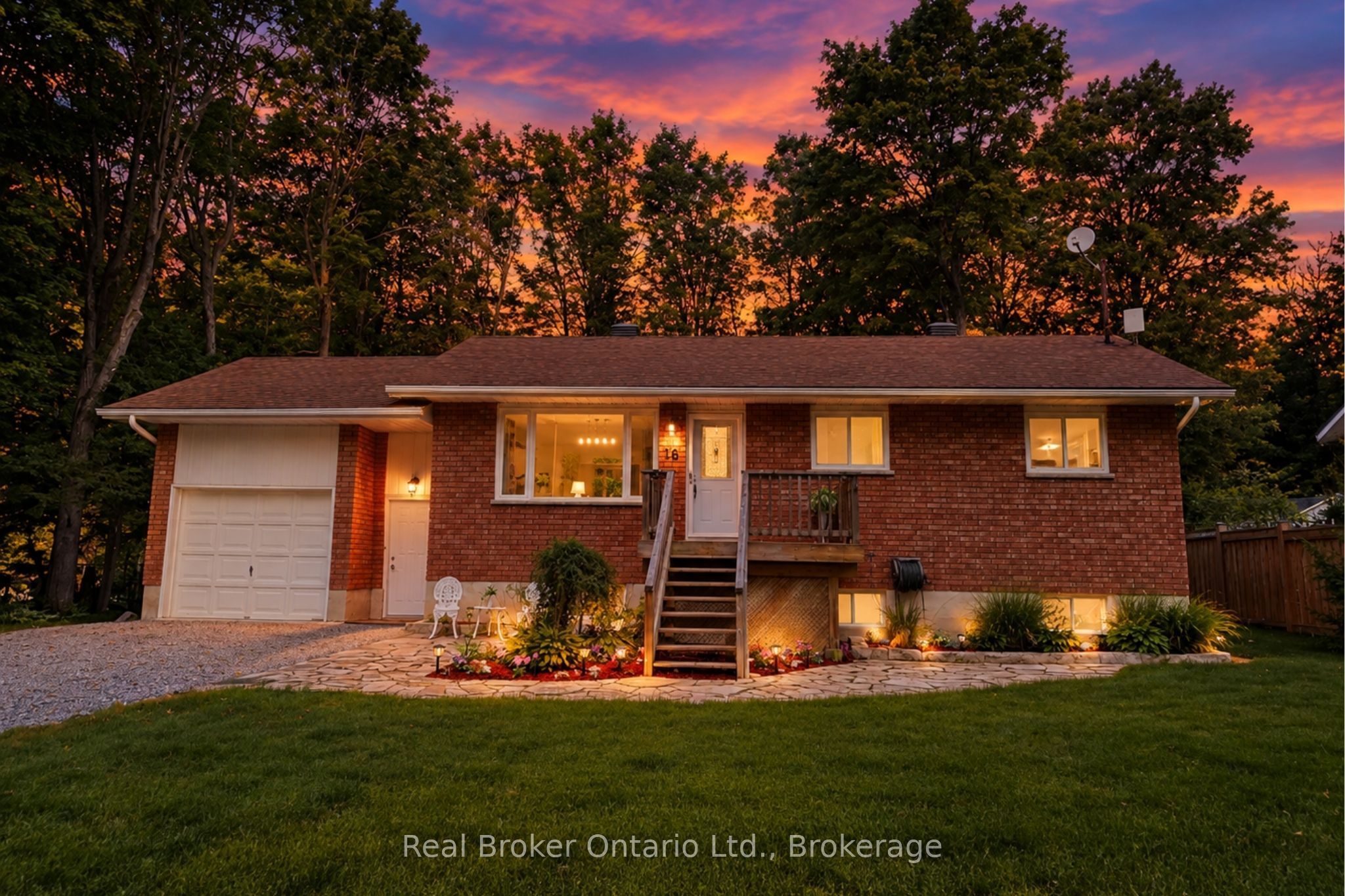 16 Mundy Avenue Property Photo 2
