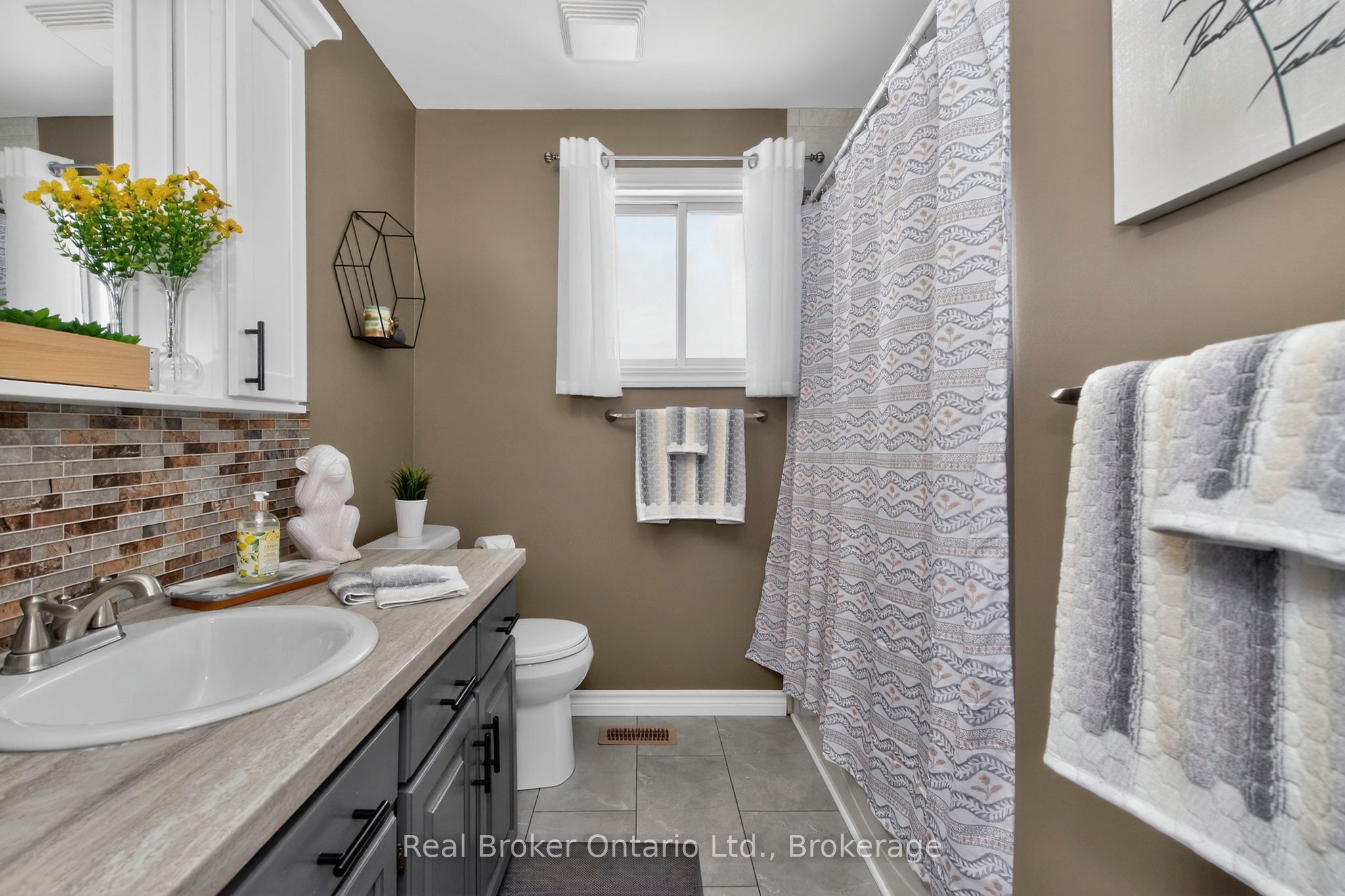 16 Mundy Avenue Property Photo 16